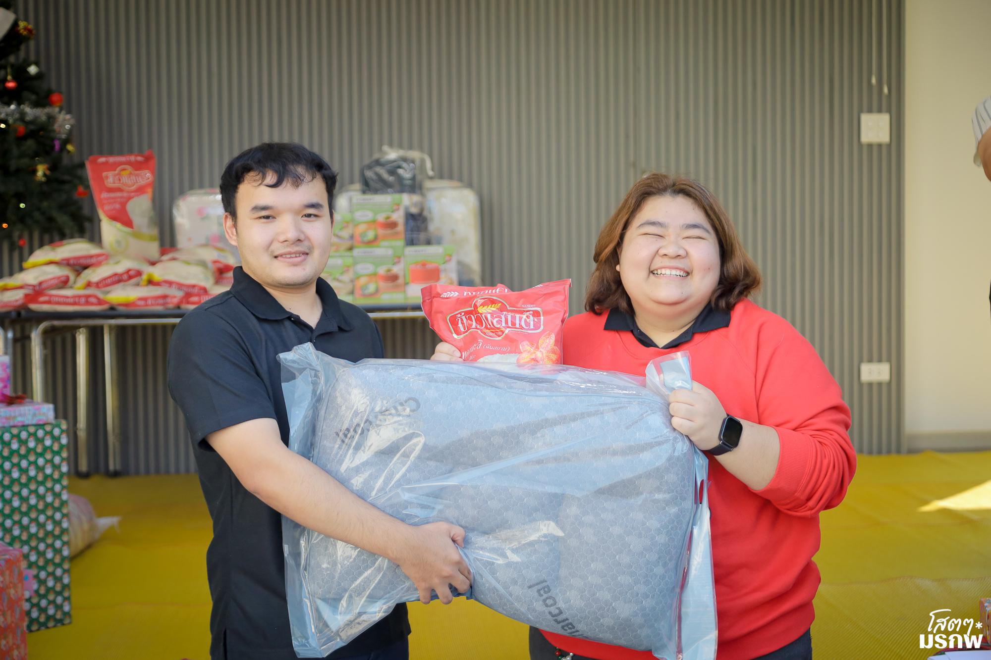 171. ทำบุญตักบาตรข้าวสารอาหารแห้ง เนื่องในวันขึ้นปีใหม่ ประจำปี 2569