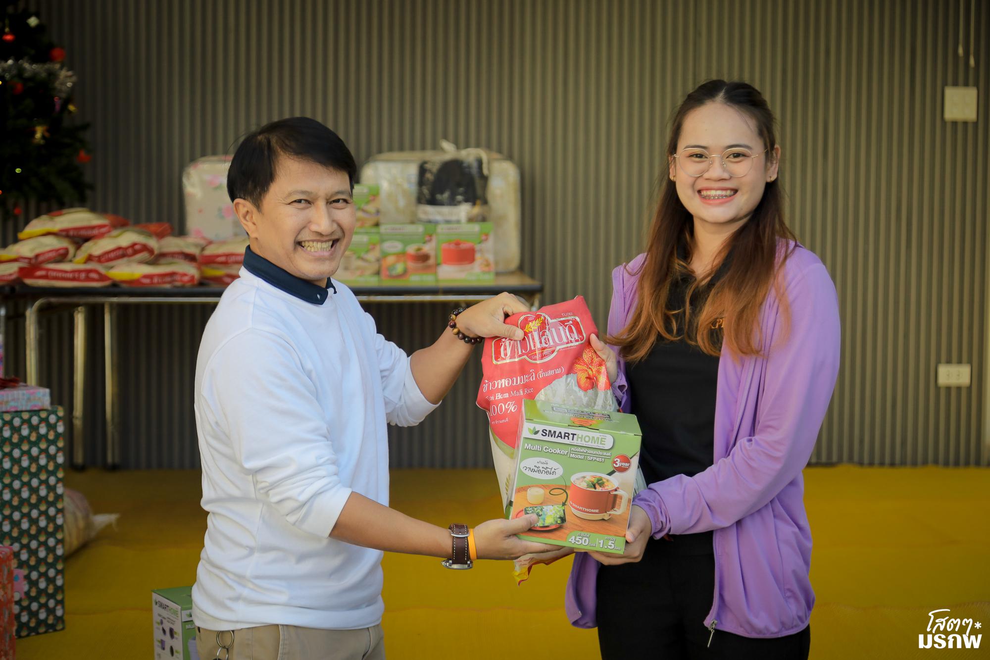 177. ทำบุญตักบาตรข้าวสารอาหารแห้ง เนื่องในวันขึ้นปีใหม่ ประจำปี 2569