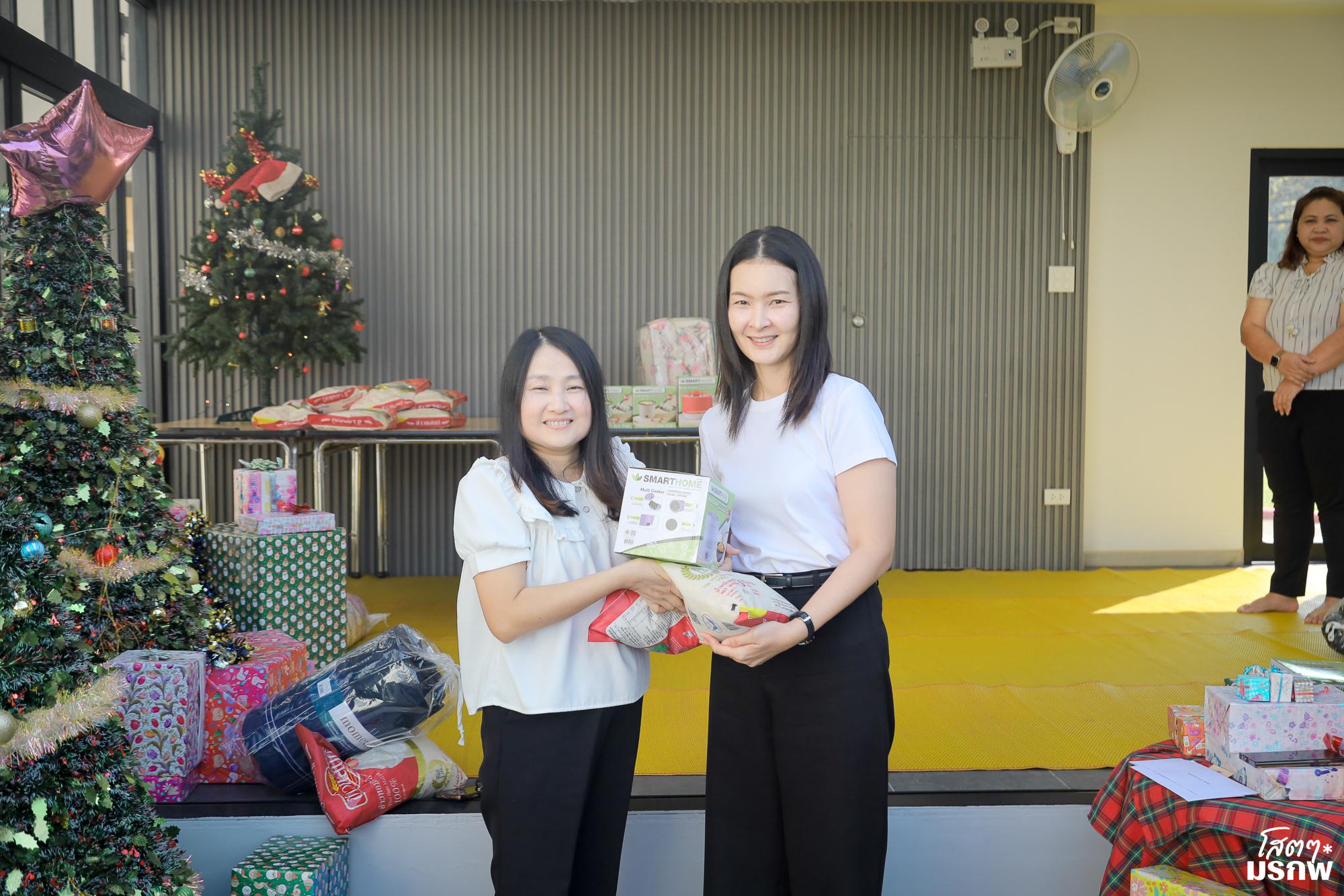 188. ทำบุญตักบาตรข้าวสารอาหารแห้ง เนื่องในวันขึ้นปีใหม่ ประจำปี 2569