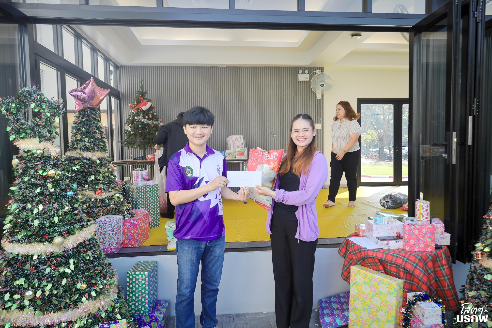 191. ทำบุญตักบาตรข้าวสารอาหารแห้ง เนื่องในวันขึ้นปีใหม่ ประจำปี 2569