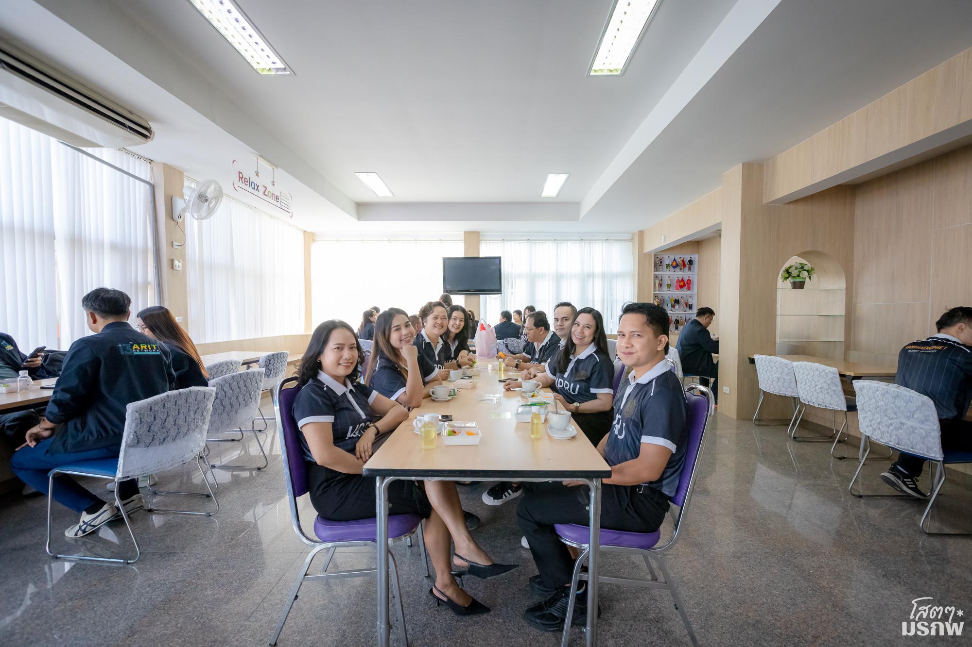 20. ต้อนรับคณะศึกษาดูงานสำนักวิทยบริการและเทคโนโลยีสารสนเทศ มหาวิทยาลัยราชภัฏกาญจนบุรี