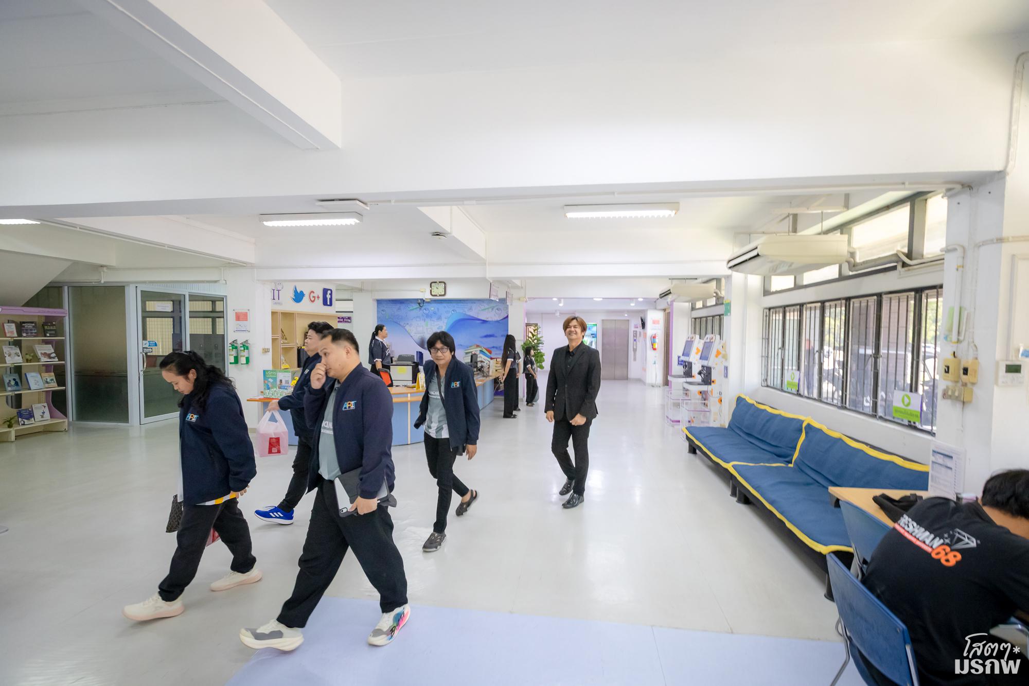49. ต้อนรับคณะศึกษาดูงานสำนักวิทยบริการและเทคโนโลยีสารสนเทศ มหาวิทยาลัยราชภัฏกาญจนบุรี