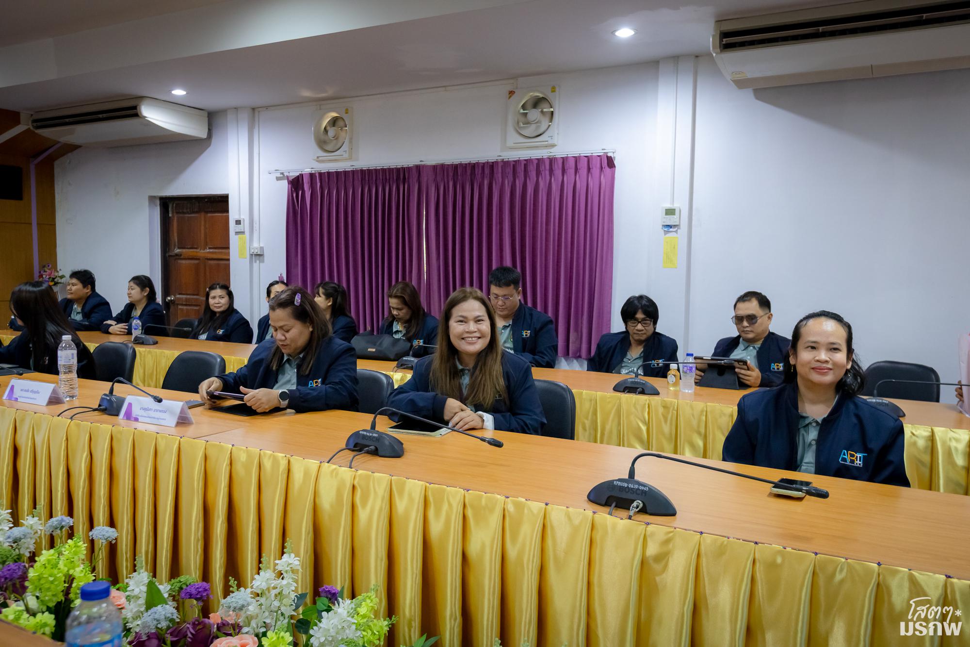 78. ต้อนรับคณะศึกษาดูงานสำนักวิทยบริการและเทคโนโลยีสารสนเทศ มหาวิทยาลัยราชภัฏกาญจนบุรี