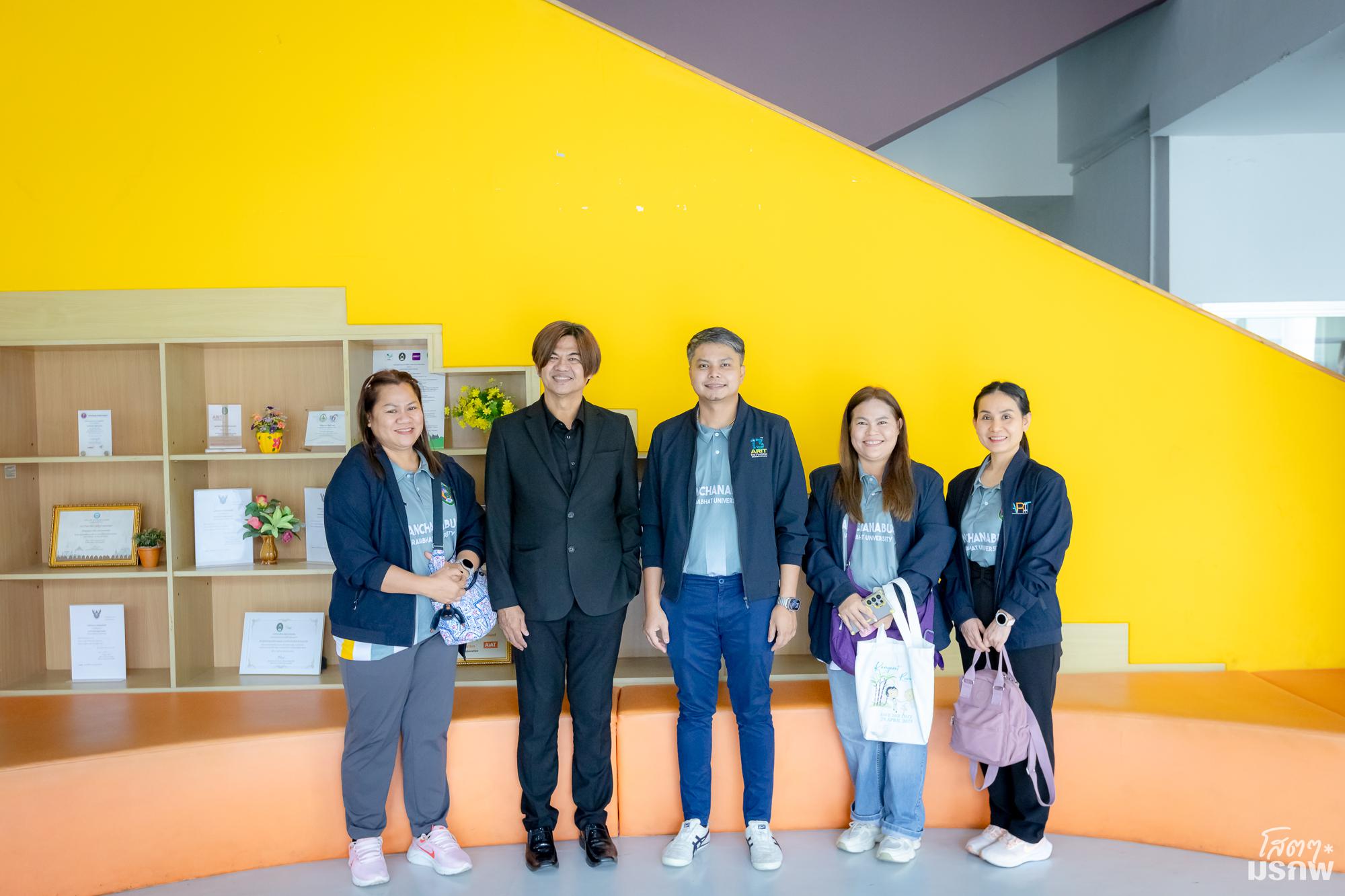 97. ต้อนรับคณะศึกษาดูงานสำนักวิทยบริการและเทคโนโลยีสารสนเทศ มหาวิทยาลัยราชภัฏกาญจนบุรี