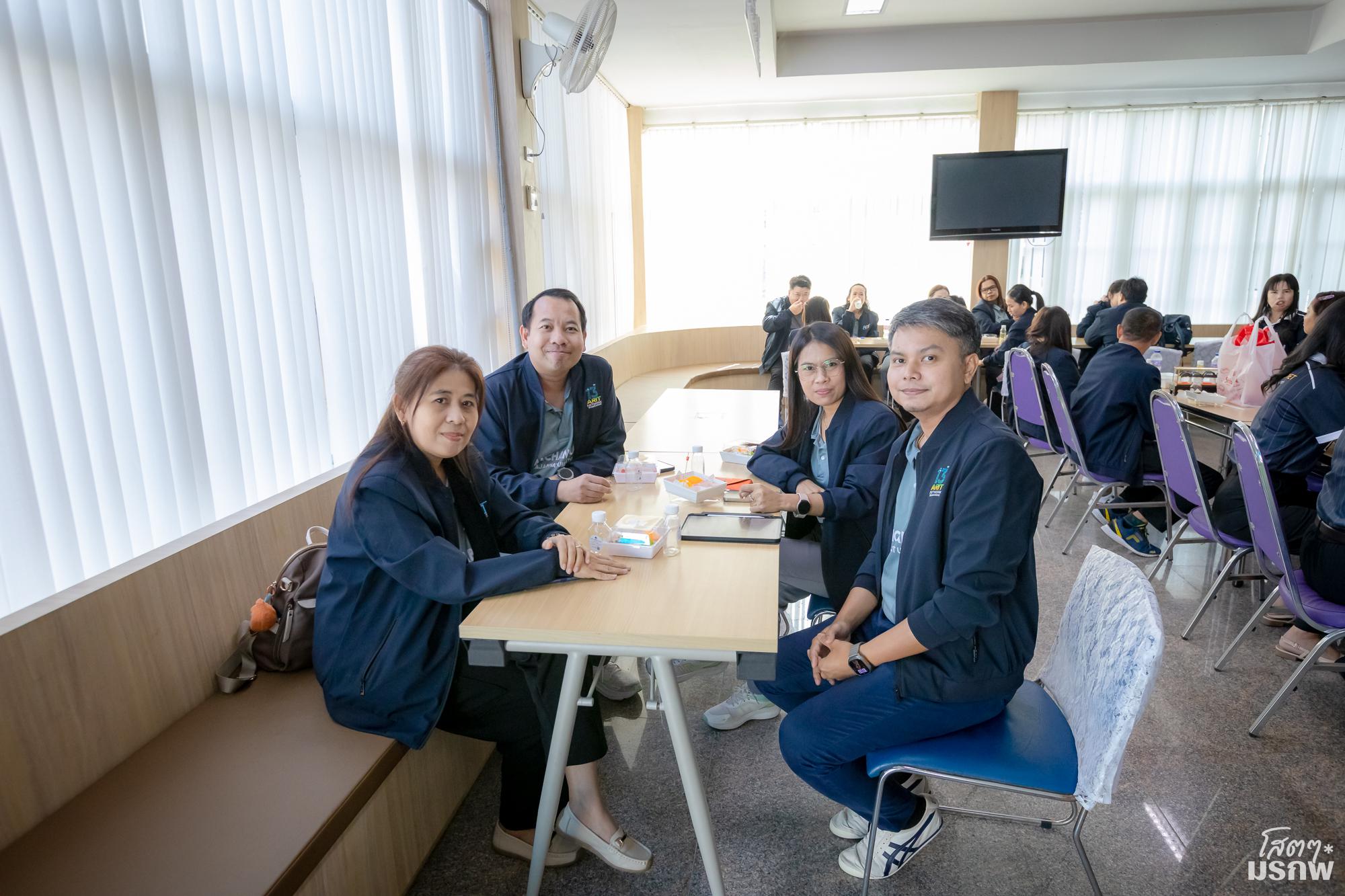 99. ต้อนรับคณะศึกษาดูงานสำนักวิทยบริการและเทคโนโลยีสารสนเทศ มหาวิทยาลัยราชภัฏกาญจนบุรี