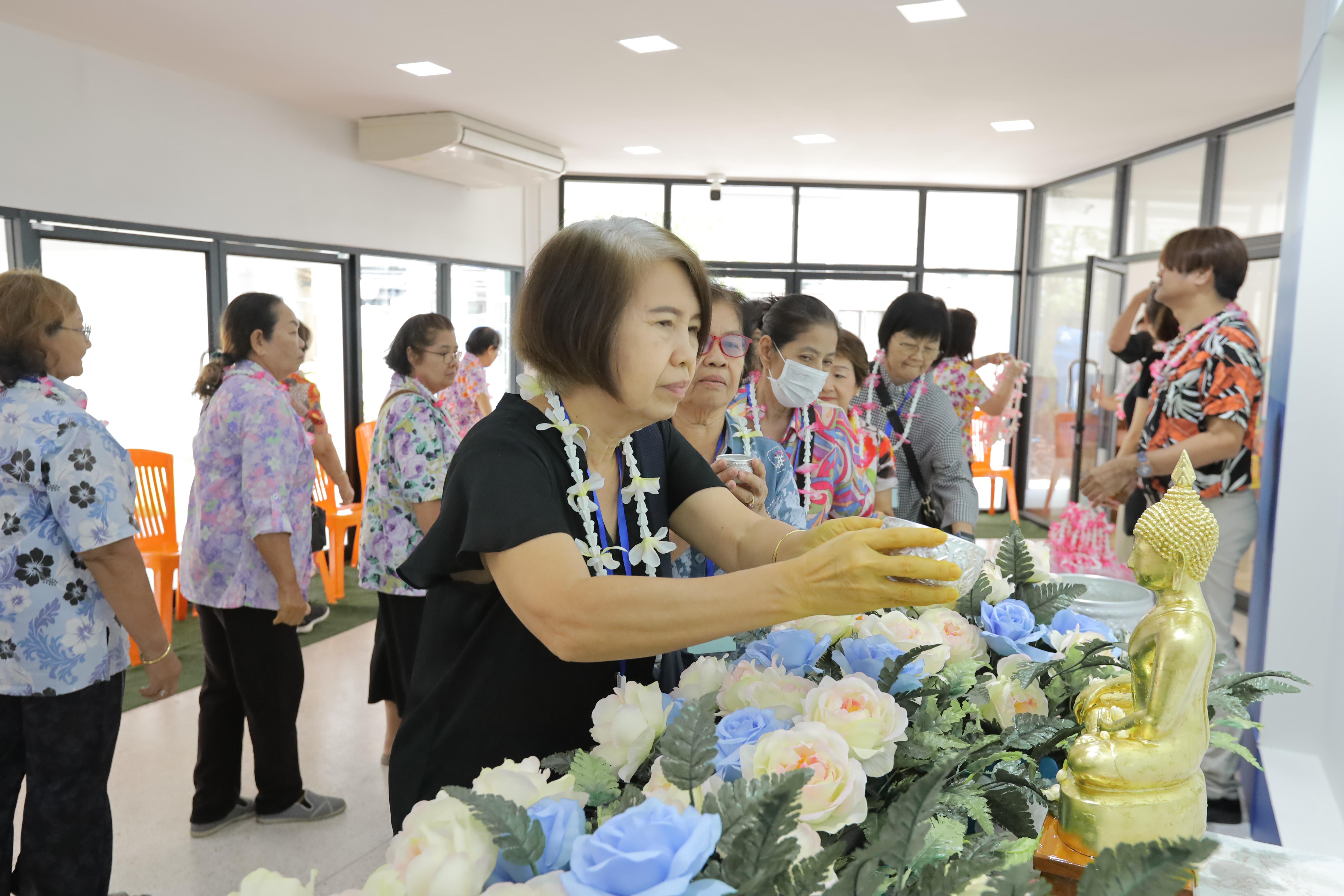 32. กิจกรรมส่งเสริมและดูแลสุขภาพผู้สูงอายุ ครั้งที่ 2/2569