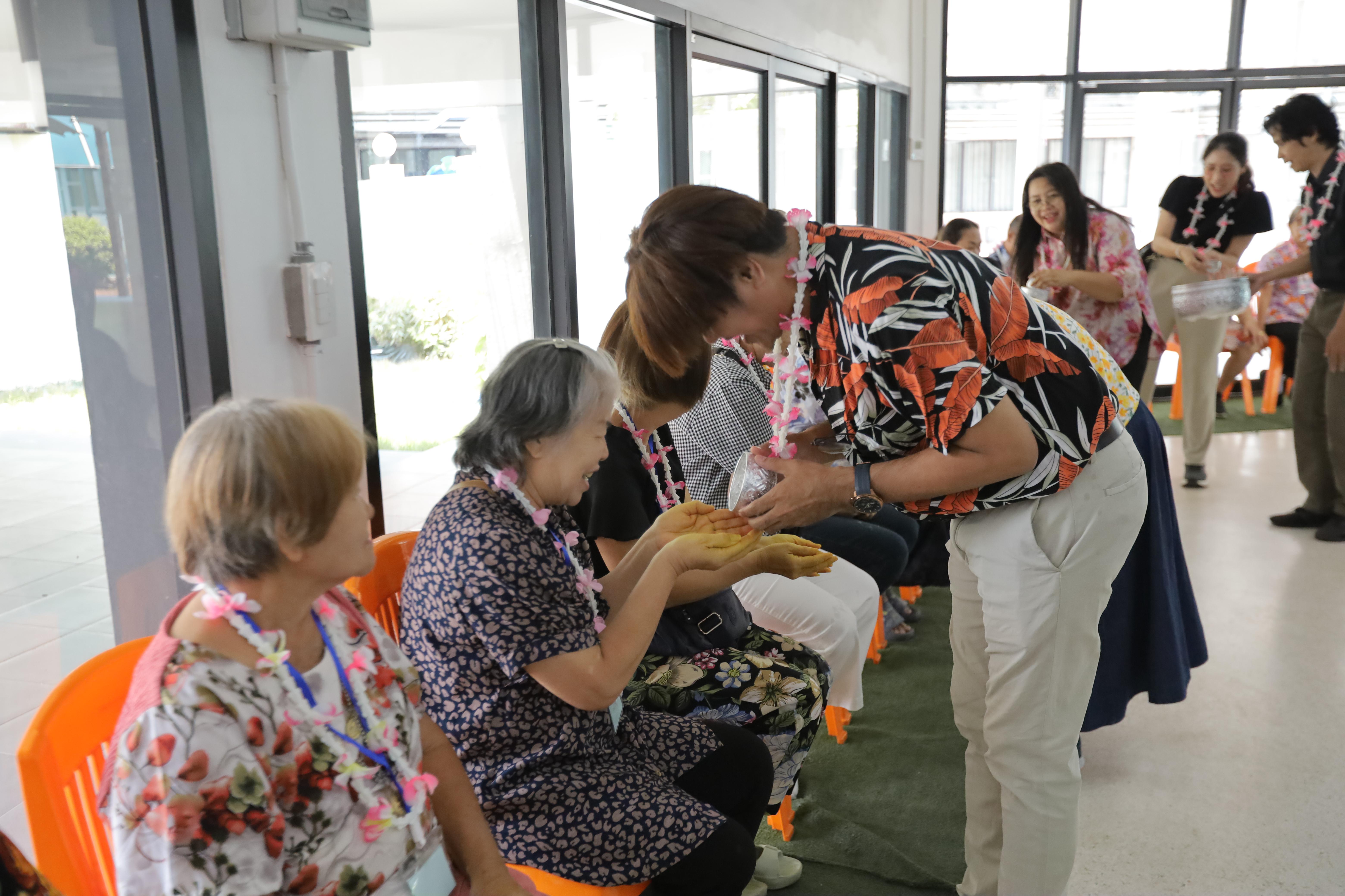 61. กิจกรรมส่งเสริมและดูแลสุขภาพผู้สูงอายุ ครั้งที่ 2/2569