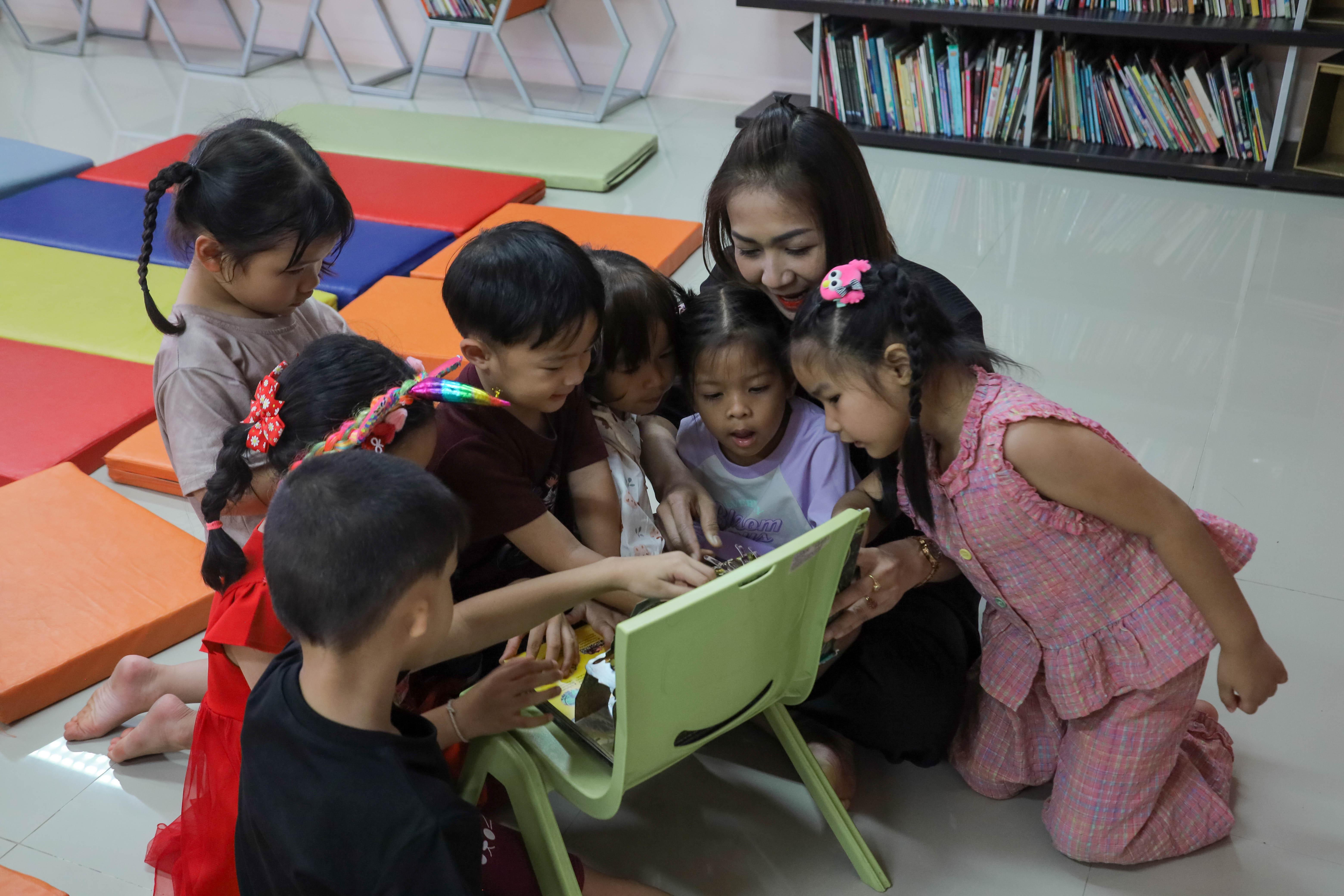 36. สำนักวิทยบริการและเทคโนโลยีสารสนเทศ ต้อนรับครู นักเรียน โรงเรียนอนุบาลราชภัฏกำแพงเพชร เข้าเยี่ยมชมและทำกิจกรรมภายในห้องสมุด KPRU