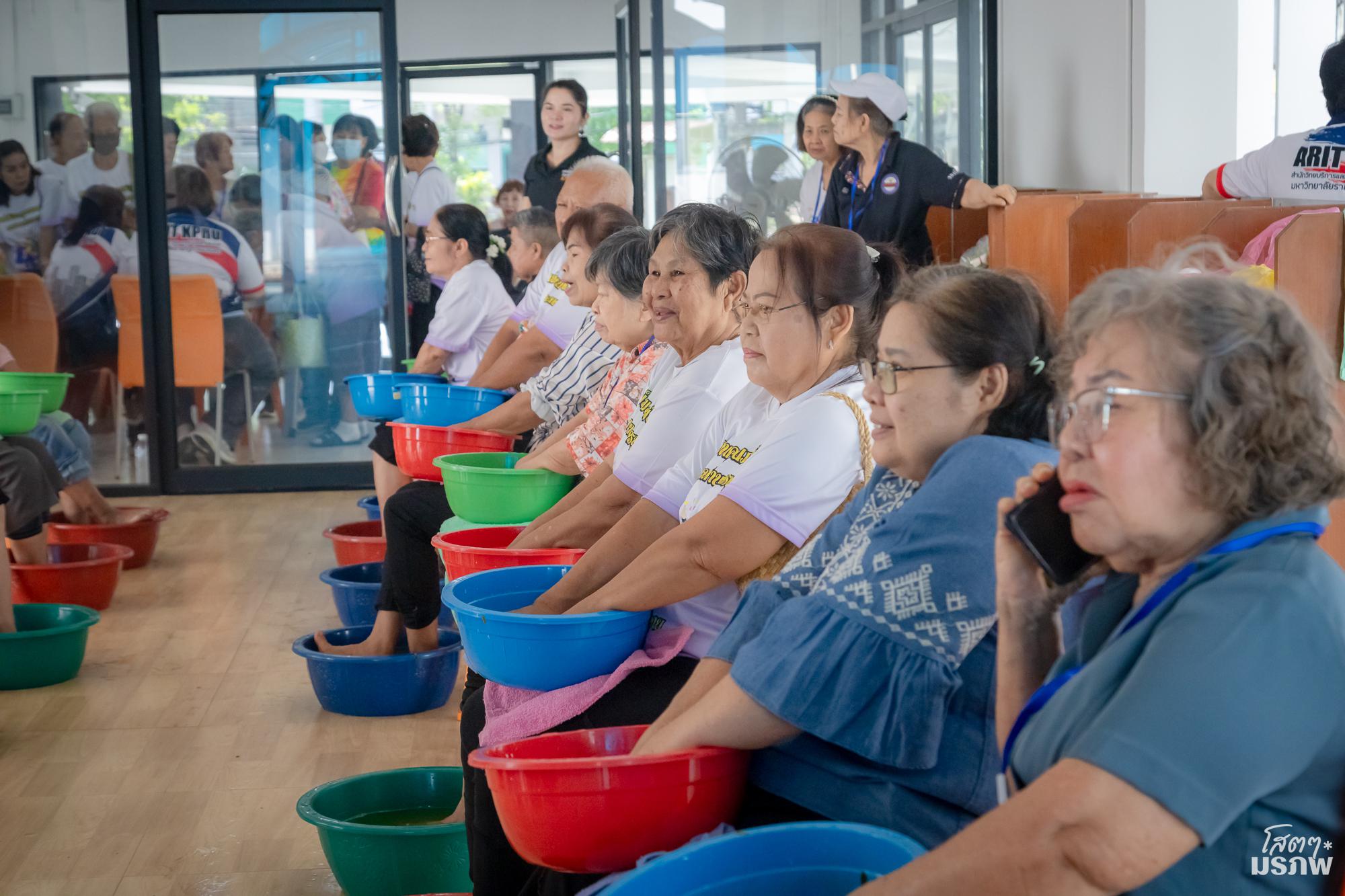 32. กิจกรรมส่งเสริมและดูแลสุขภาพผู้สูงอายุ ครั้งที่ 3/2569