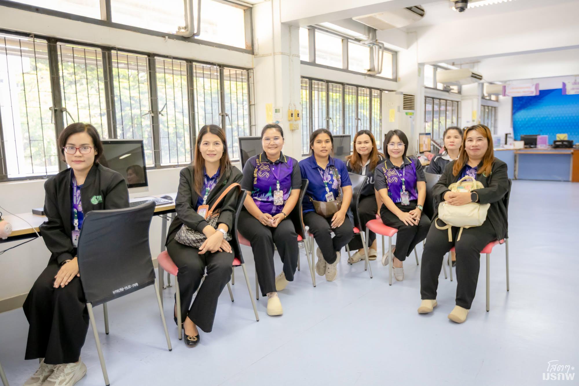 1. ต้อนรับคณะศึกษาดูงานศูนย์ราชการสะดวก มหาวิทยาลัยราชภัฏสุรินทร์