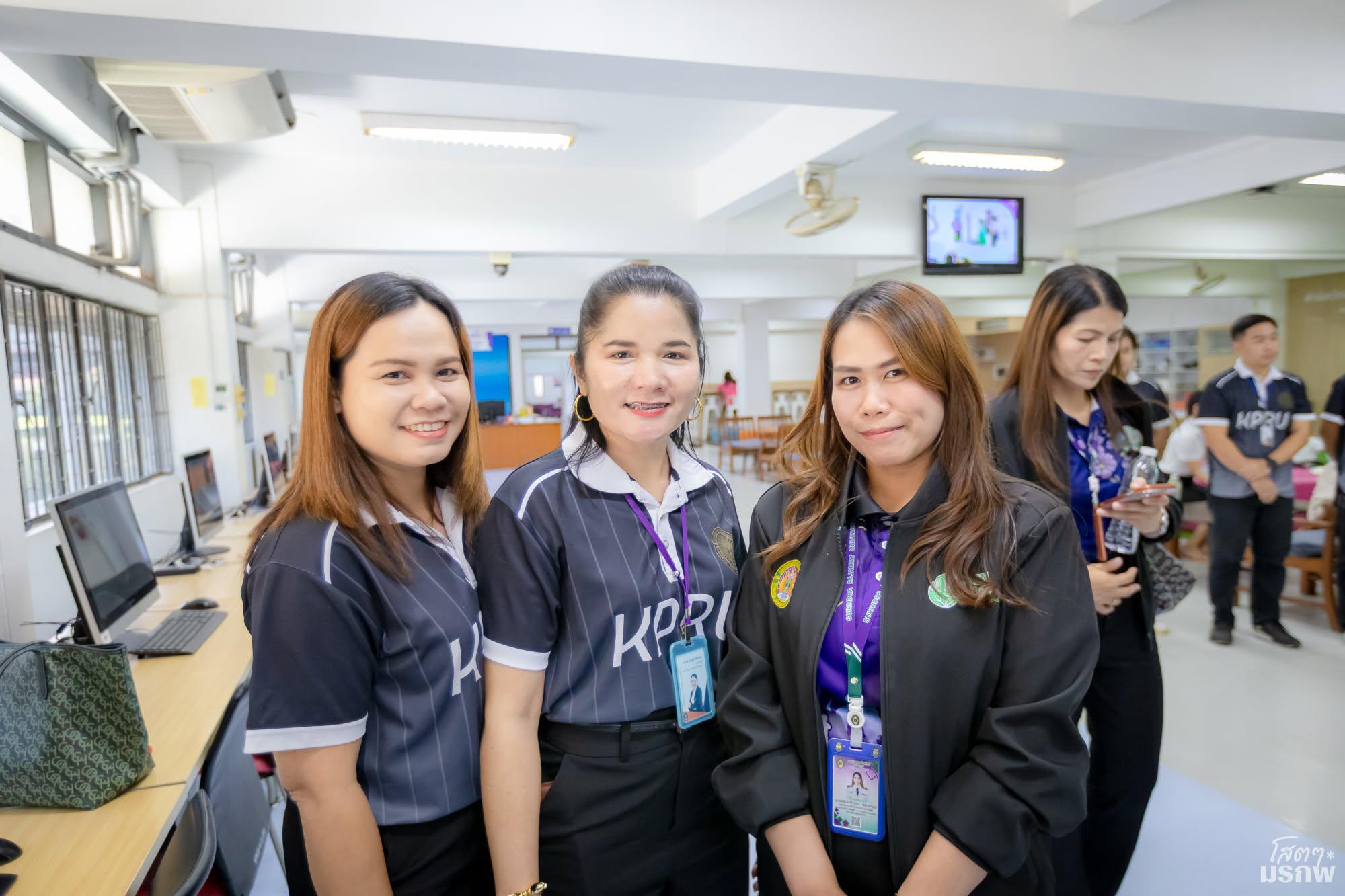 2. ต้อนรับคณะศึกษาดูงานศูนย์ราชการสะดวก มหาวิทยาลัยราชภัฏสุรินทร์