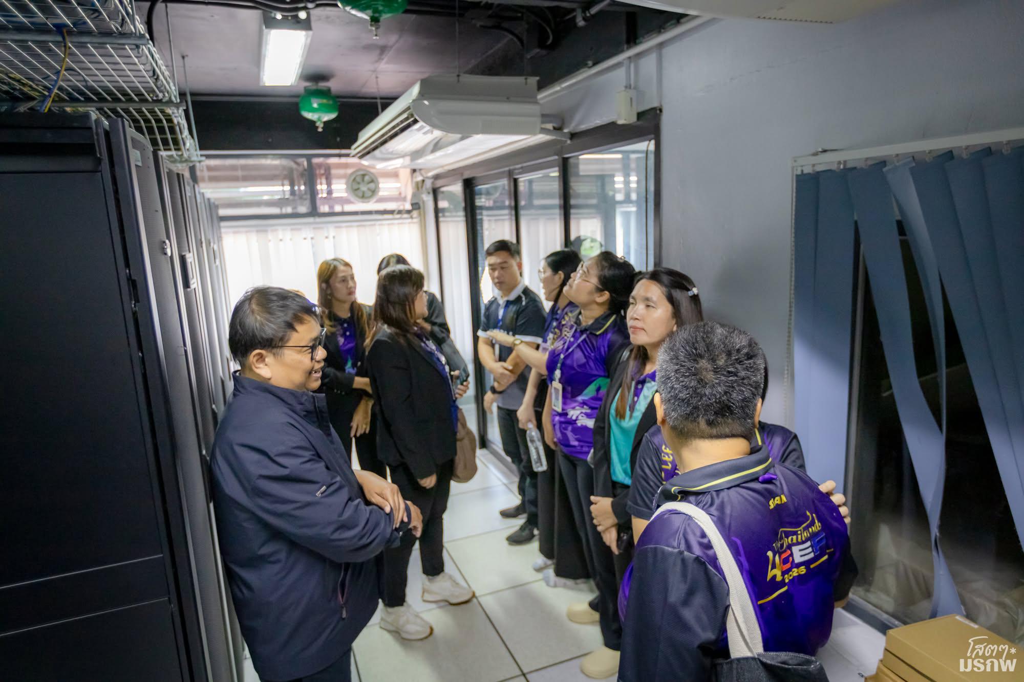 10. ต้อนรับคณะศึกษาดูงานศูนย์ราชการสะดวก มหาวิทยาลัยราชภัฏสุรินทร์
