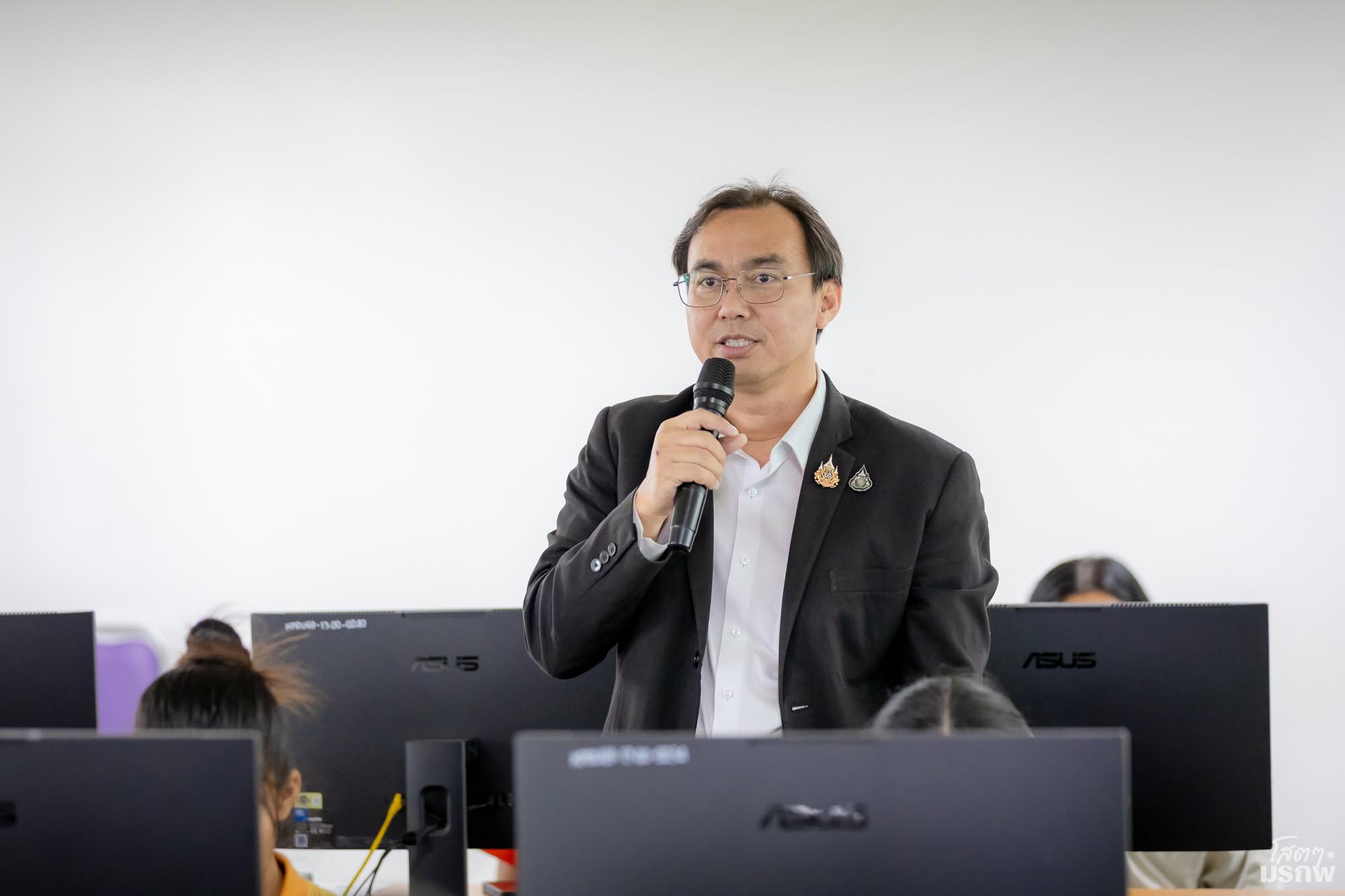 2. อบรมเชิงปฏิบัติการ AI เพื่อการจัดการสารสนเทศ การเขียนบรรณานุกรม และการจัดทำดัชนี