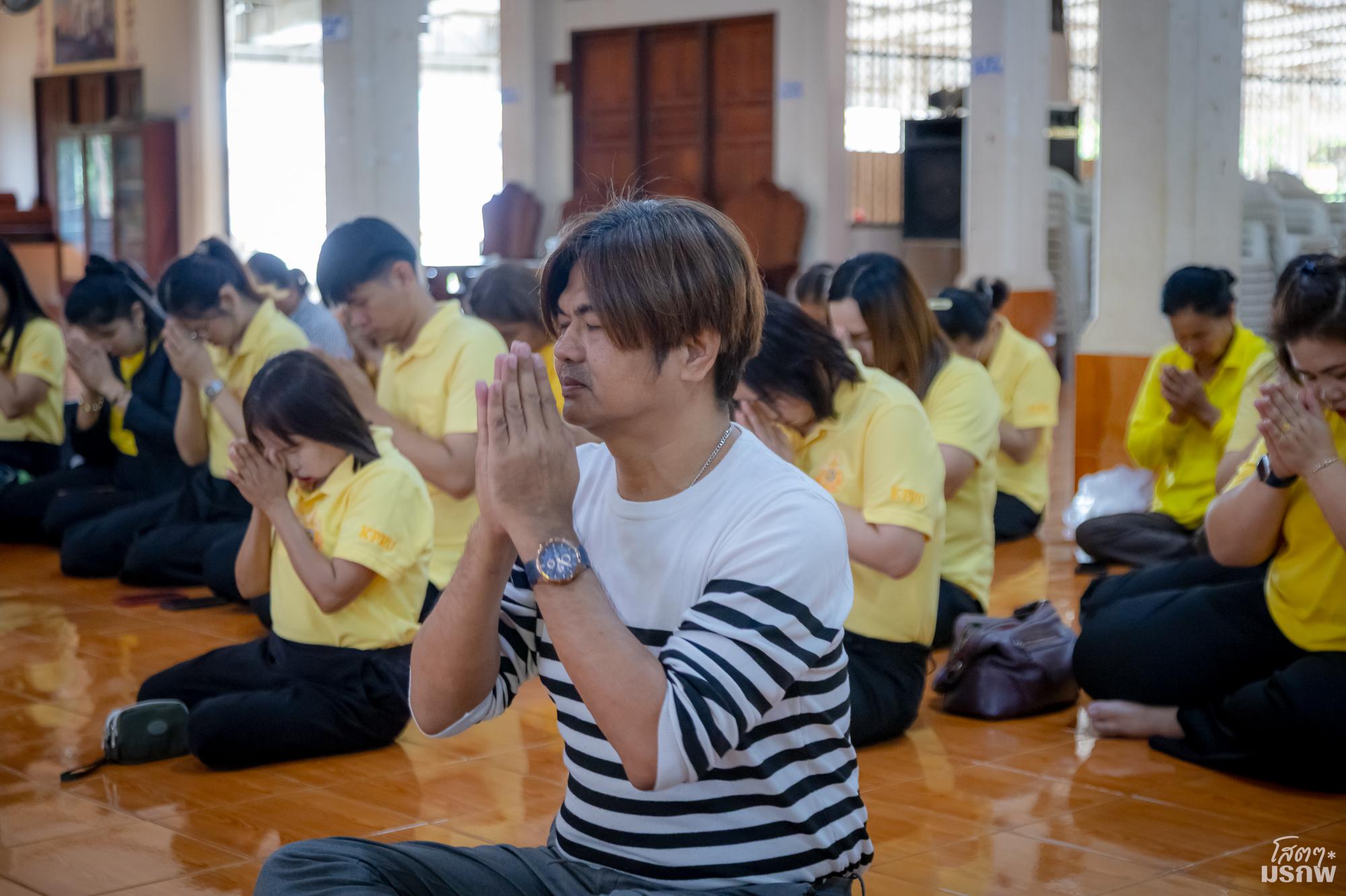 40. กิจกรรมถวายเทียนพรรษา ผ้าอาบน้ำน้ำฝน พร้อมถวายผ้าป่า เนื่องในวันอาสาฬหบูชา และเข้าพรรษา