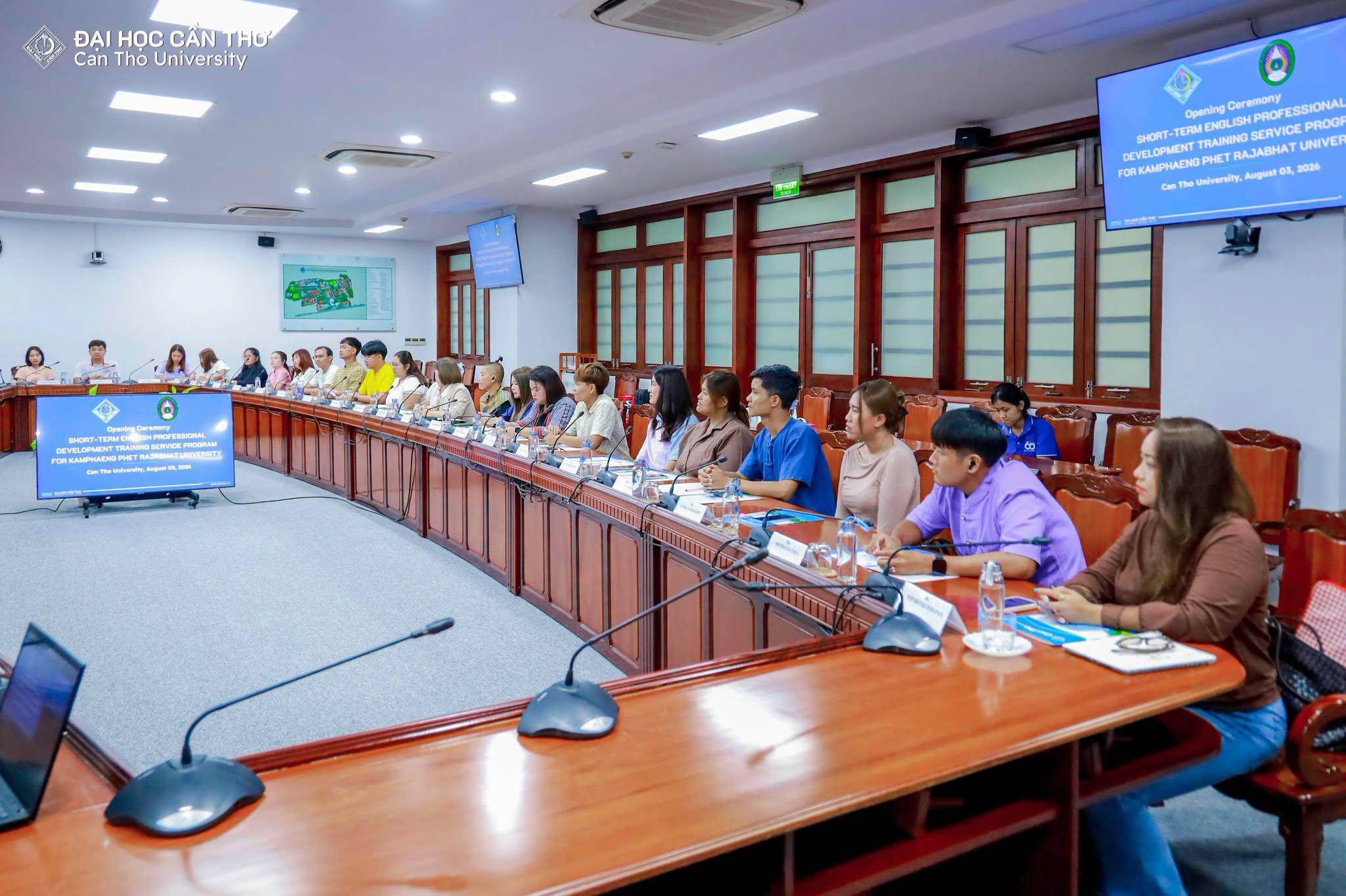8. English Brush Up & SDGs Research Matching รุ่นที่ 3 ณ มหาวิทยาลัยเขิ่น เทอ (Can Tho University) ประเทศสาธารณรัฐสังคมนิยมเวียดนาม