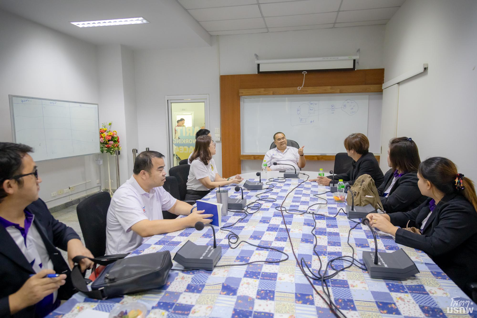 3. สำนักวิทยบริการและทคโนโลยีสารสนเทศ ศึกษาดูงานสำนักวิทยบริการและเทคโนโลยีสารสนเทศ มหาวิทยาลัยราชภัฏลำปาง