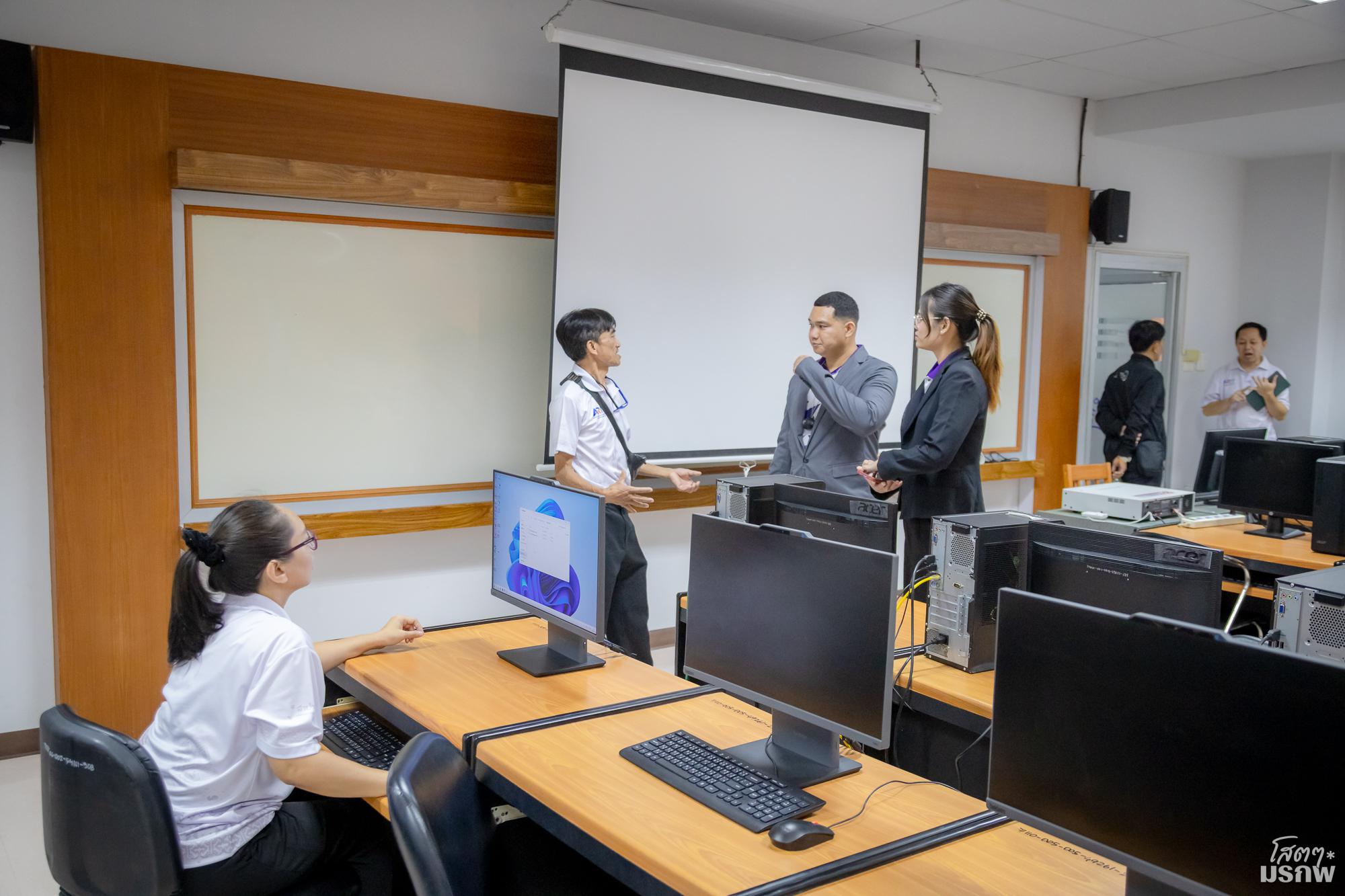 20. สำนักวิทยบริการและทคโนโลยีสารสนเทศ ศึกษาดูงานสำนักวิทยบริการและเทคโนโลยีสารสนเทศ มหาวิทยาลัยราชภัฏลำปาง