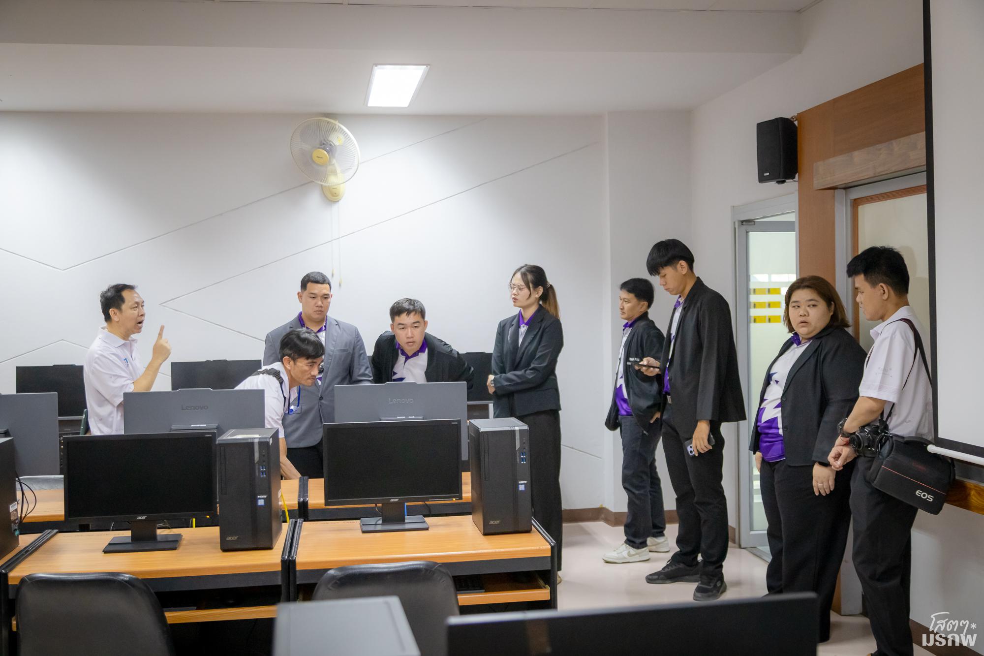 23. สำนักวิทยบริการและทคโนโลยีสารสนเทศ ศึกษาดูงานสำนักวิทยบริการและเทคโนโลยีสารสนเทศ มหาวิทยาลัยราชภัฏลำปาง
