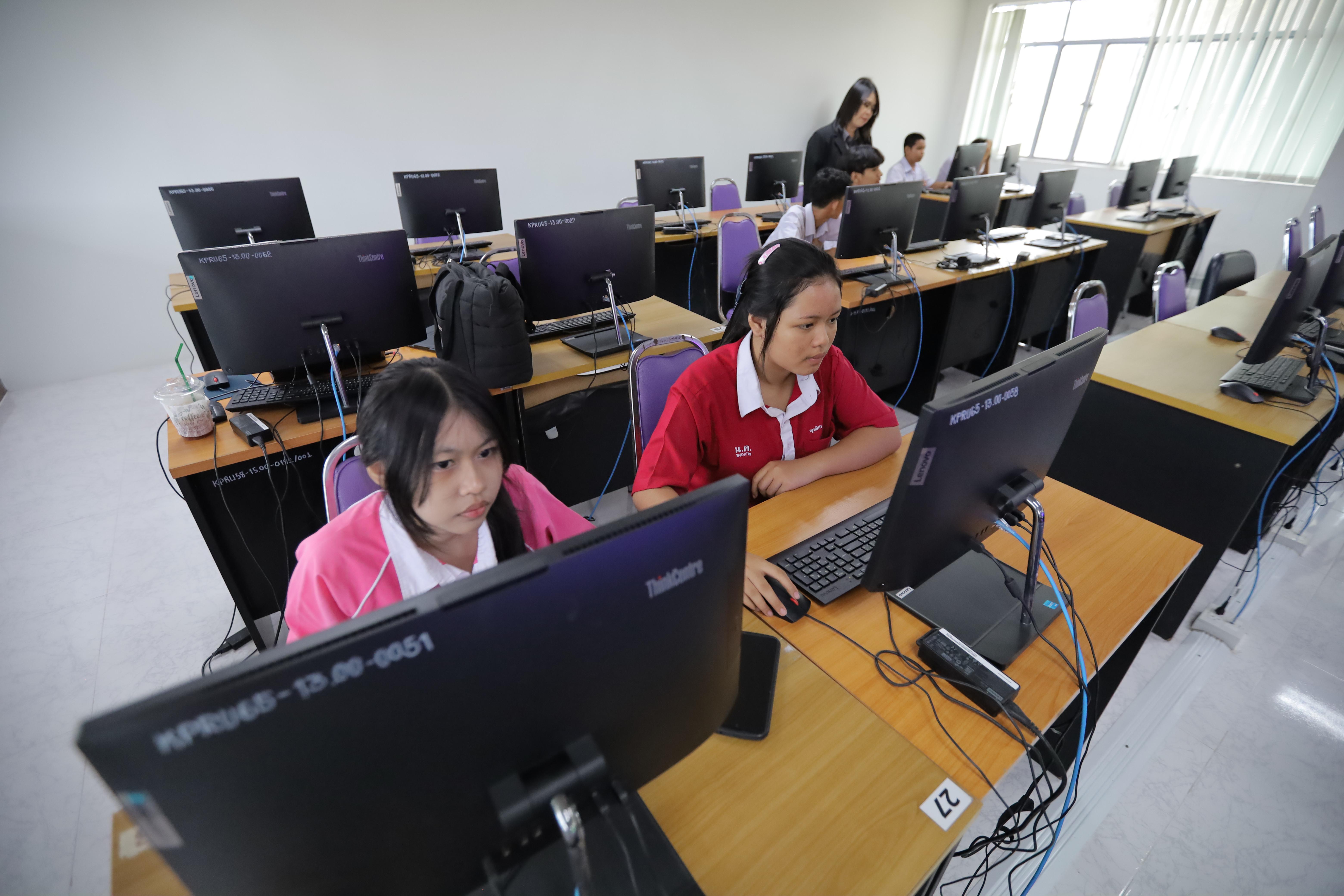 203. นิทรรศการวิชาการ สำนักวิทยบริการและเทคโนโลยีสารสนเทศ ประจำปี 2569