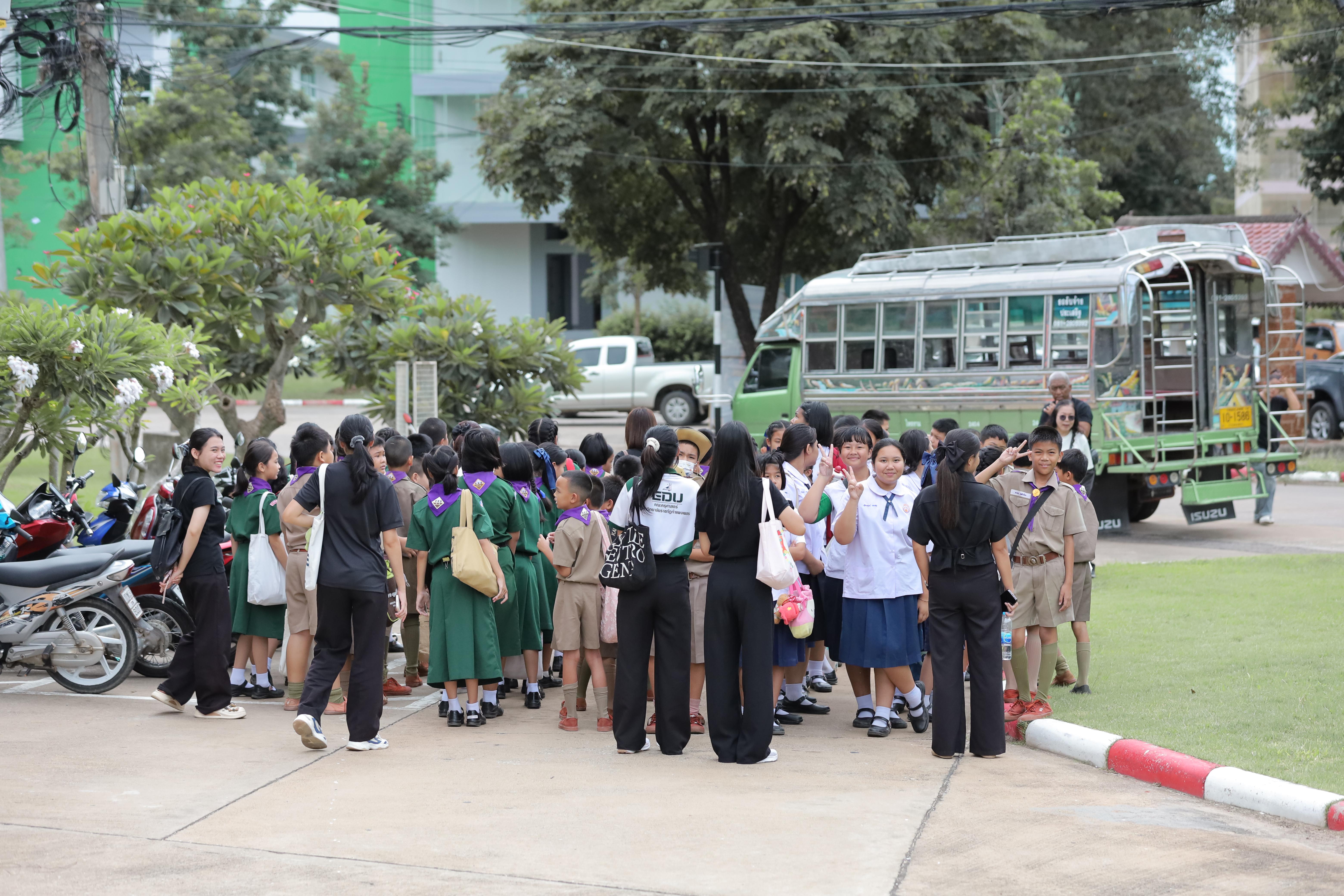 292. นิทรรศการวิชาการ สำนักวิทยบริการและเทคโนโลยีสารสนเทศ ประจำปี 2569