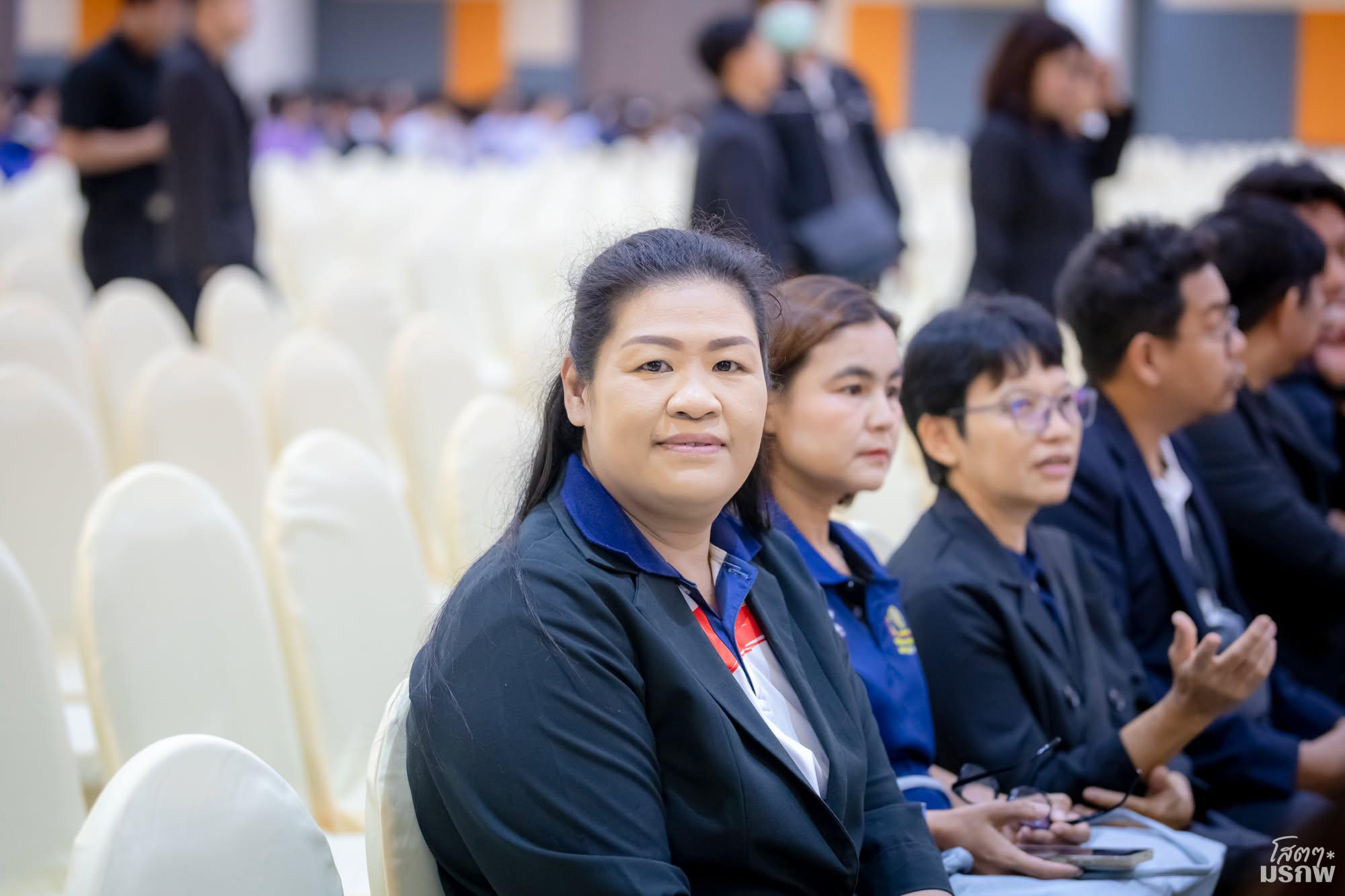 10. ศ.ดร.ยศชนัน วงศ์สวัสดิ์ รองนายกรัฐมนตรี และรัฐมนตรีว่าการกระทรวงการอุดมศึกษา วิทยาศาสตร์ วิจัยและนวัตกรรม (อว.) ลงพื้นที่ปฏิบัติราชการ ณ มหาวิทยาลัยราชภัฏกำแพงเพชร