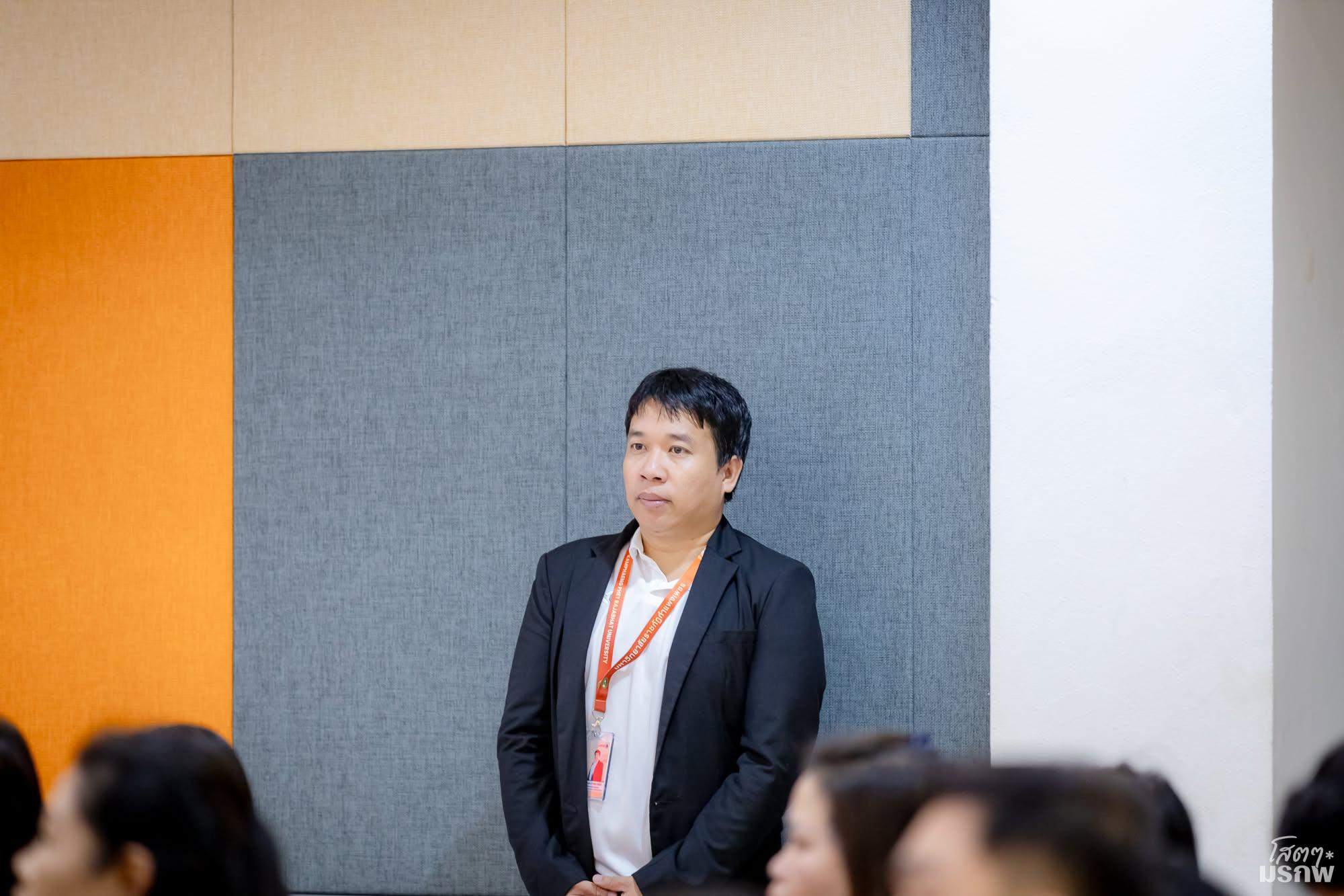 11. ศ.ดร.ยศชนัน วงศ์สวัสดิ์ รองนายกรัฐมนตรี และรัฐมนตรีว่าการกระทรวงการอุดมศึกษา วิทยาศาสตร์ วิจัยและนวัตกรรม (อว.) ลงพื้นที่ปฏิบัติราชการ ณ มหาวิทยาลัยราชภัฏกำแพงเพชร