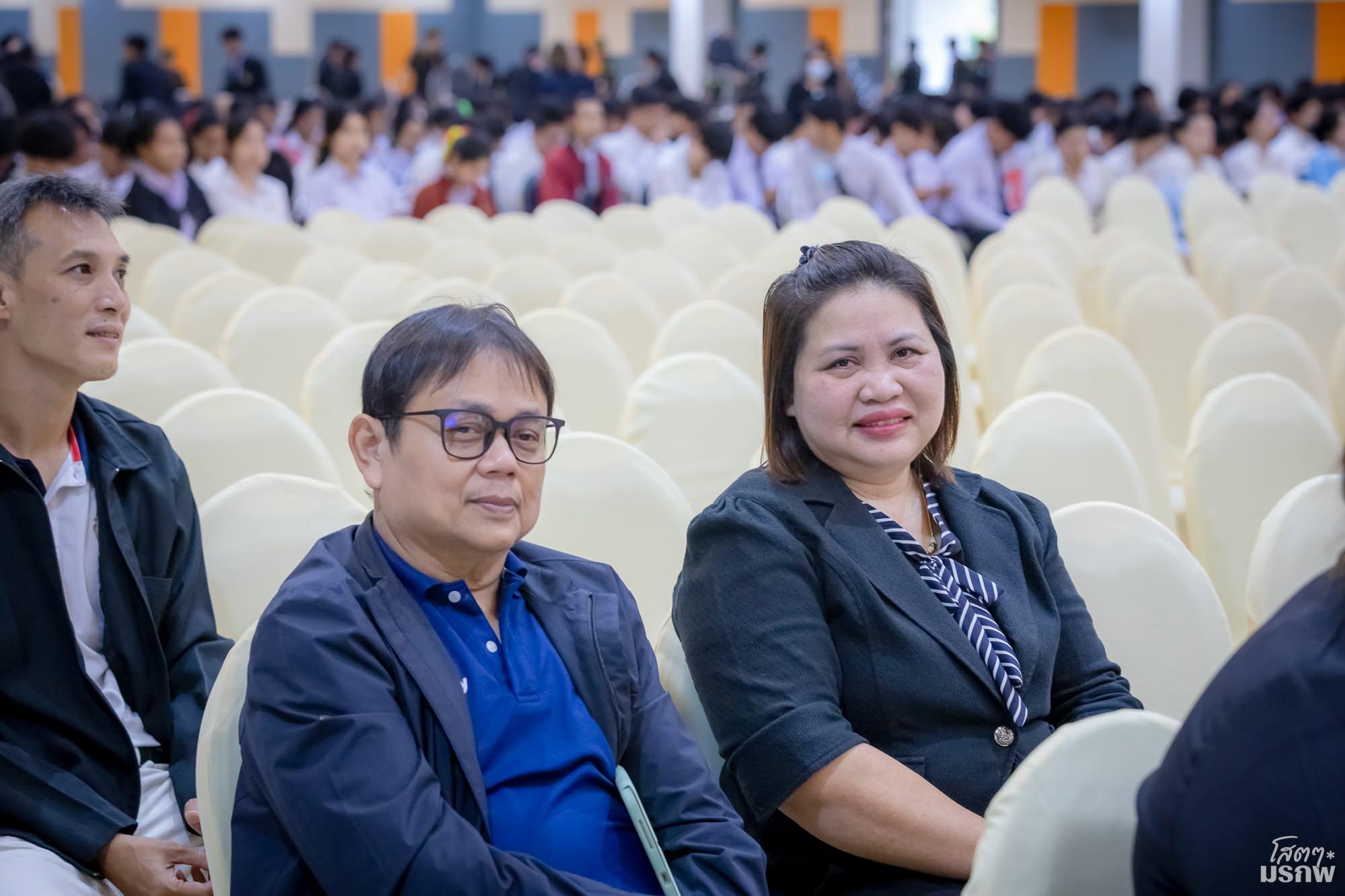 35. ศ.ดร.ยศชนัน วงศ์สวัสดิ์ รองนายกรัฐมนตรี และรัฐมนตรีว่าการกระทรวงการอุดมศึกษา วิทยาศาสตร์ วิจัยและนวัตกรรม (อว.) ลงพื้นที่ปฏิบัติราชการ ณ มหาวิทยาลัยราชภัฏกำแพงเพชร