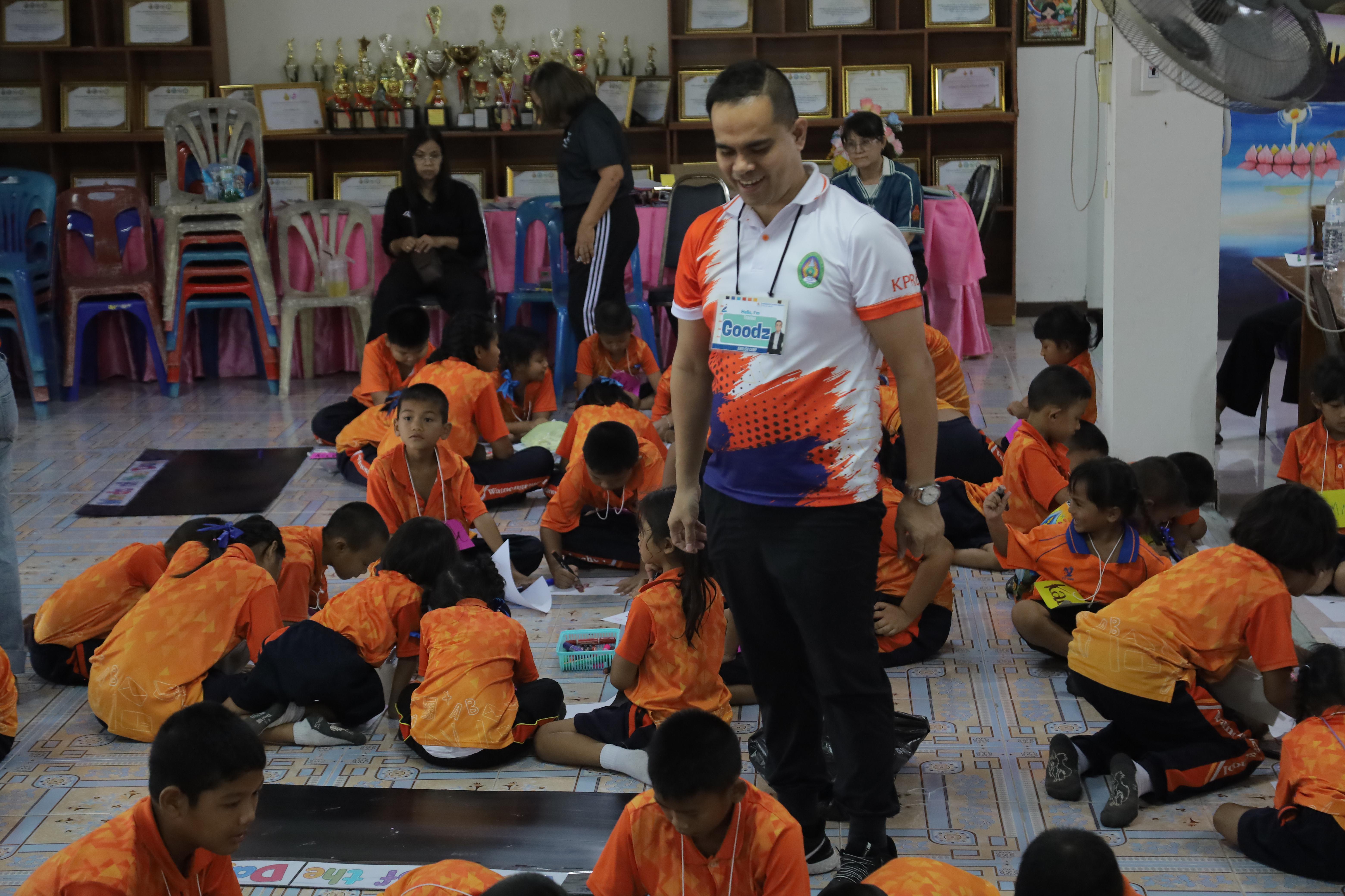 13. การพัฒนาทักษะภาษาอังกฤษเพื่อการท่องเที่ยวสำหรับประชาชนทุกช่วงวัย วันที่ 15 กรกฎาคม 2569 โรงเรียนบ้านหนองเหมือด