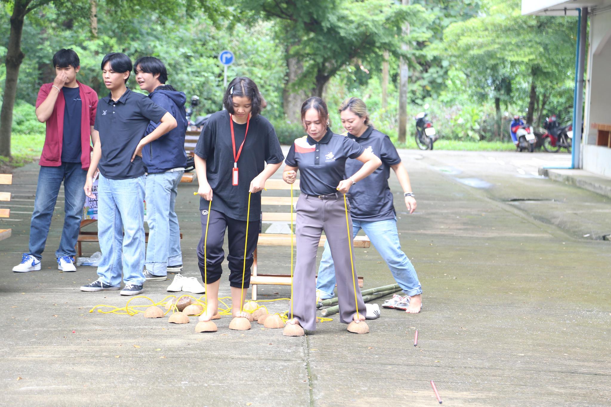 9. กิจกรรมนิทรรศการวัฒนธรรมและภาษานานาชาติ Philippine's Day