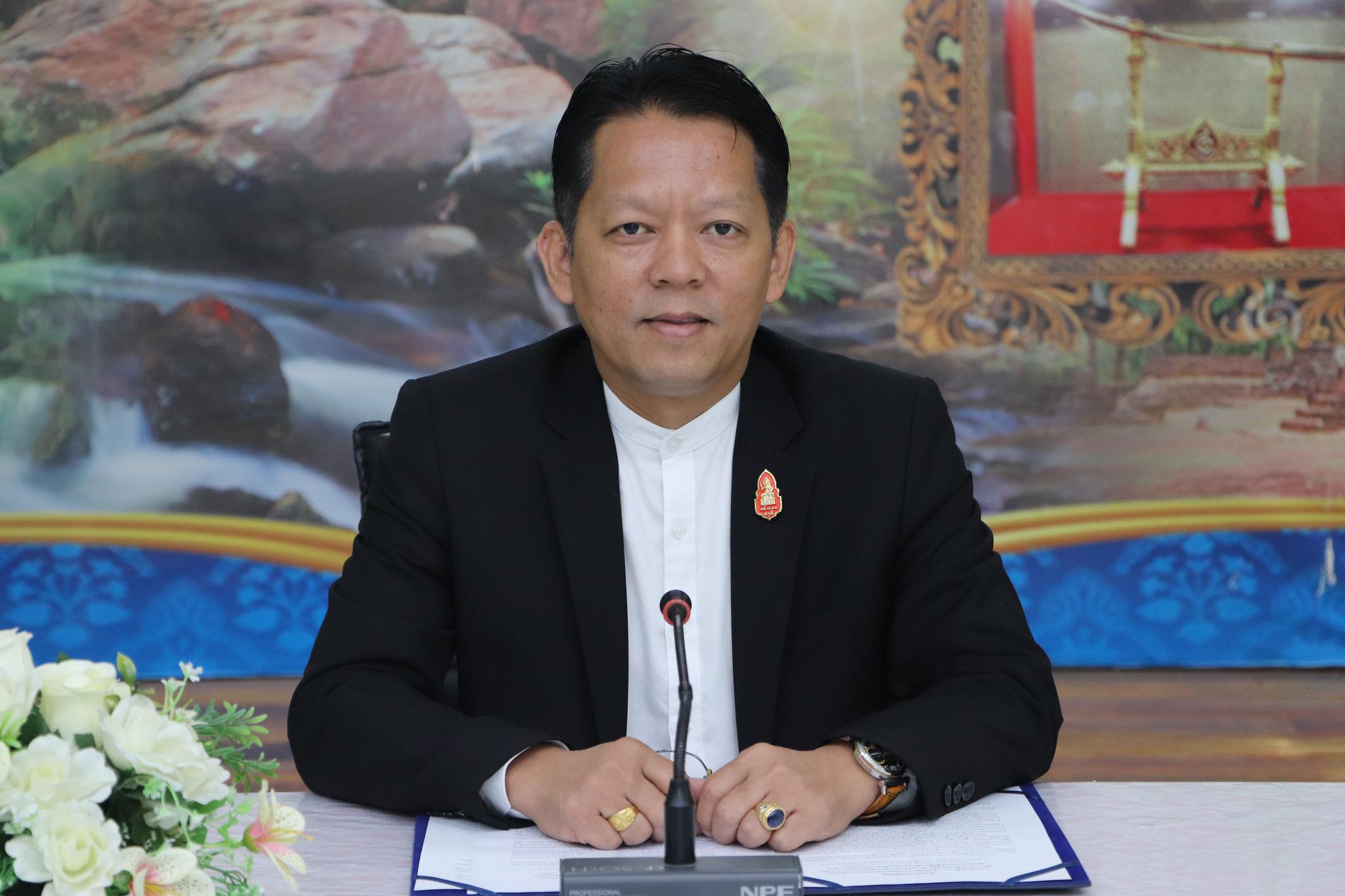 10. การประชุมชี้แจงการดำเนินโครงการพัฒนาสมรรถนะภาษาอังกฤษเพื่อยกระดับชุมชนสู่สากล