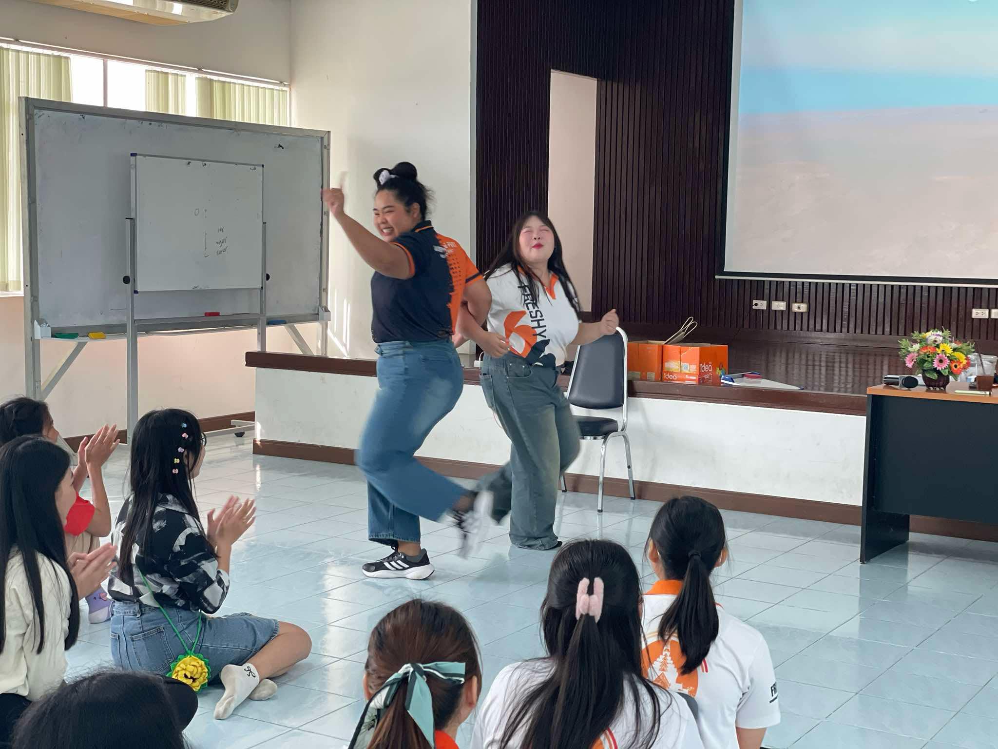 44. ลงนามบันทึกความเข้าใจความร่วมมือทางวิชาการและการวิจัย ระหว่างมหาวิทยาลัยราชภัฏกำแพงเพชร กับ Can Tho University ประเทศสาธารณรัฐสังคมนิยมเวียดนาม