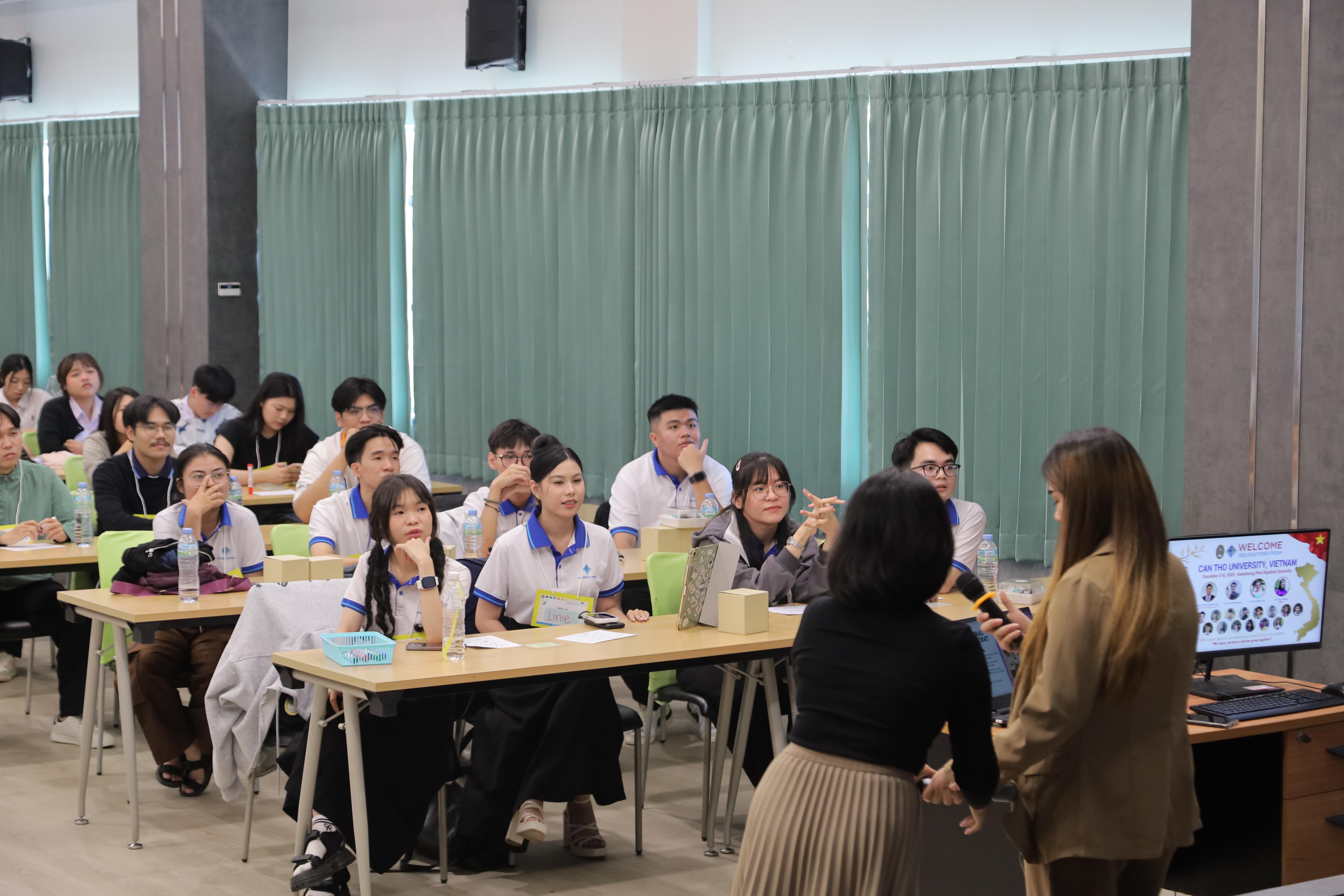 25. โครงการแลกเปลี่ยนทางวิชาการ ภาษาและวัฒนธรรม ระหว่างมหาวิทยาลัยราชภัฏกำแพงเพชร และมหาวิทยาลัยเค่อนเทอ