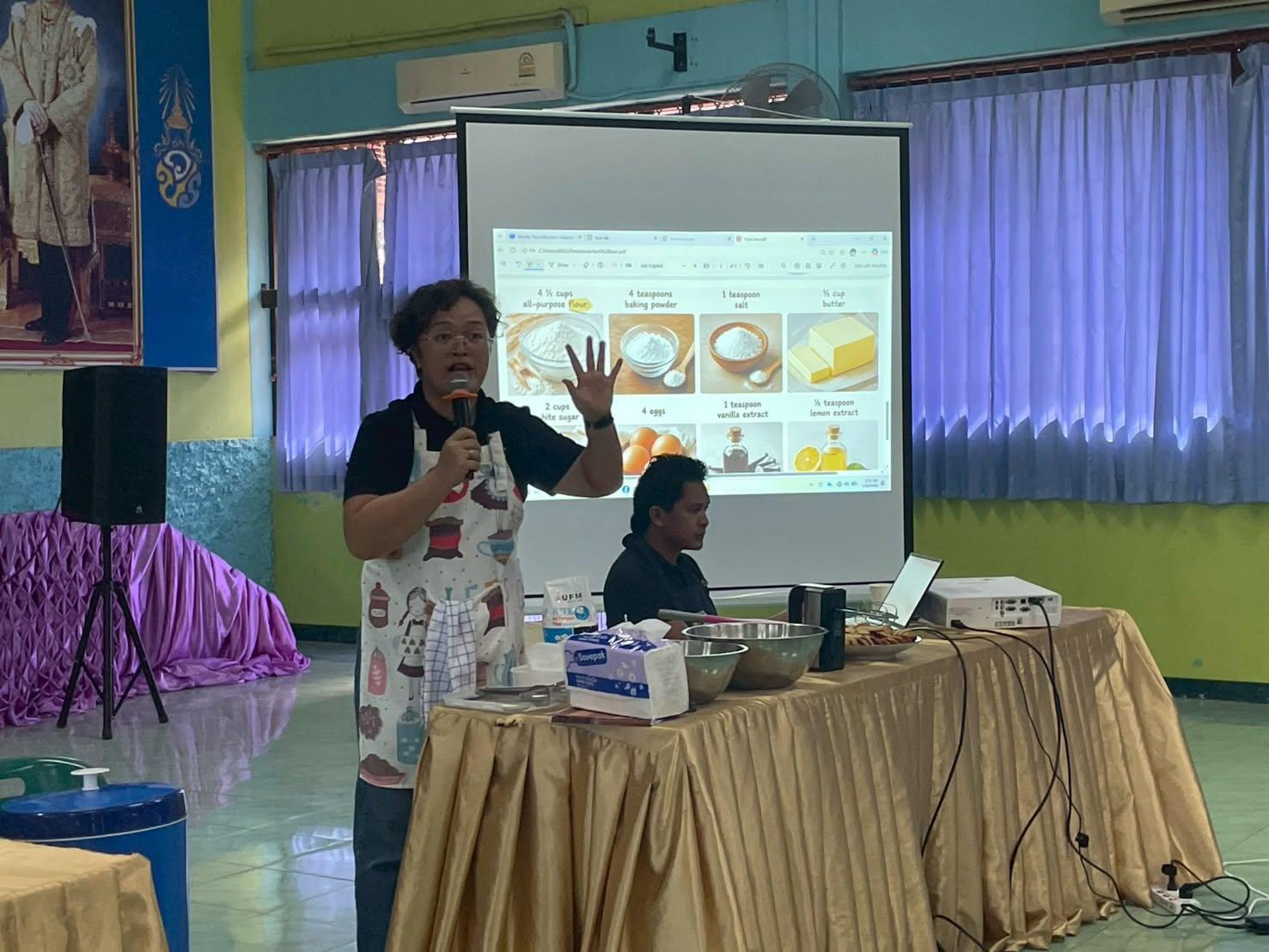 5. กิจกรรมพัฒนาทักษะภาษาอังกฤษเพื่อการท่องเที่ยวด้วยเทคโนโลยี AI ในวันที่ 26 พฤษภาคม 2569