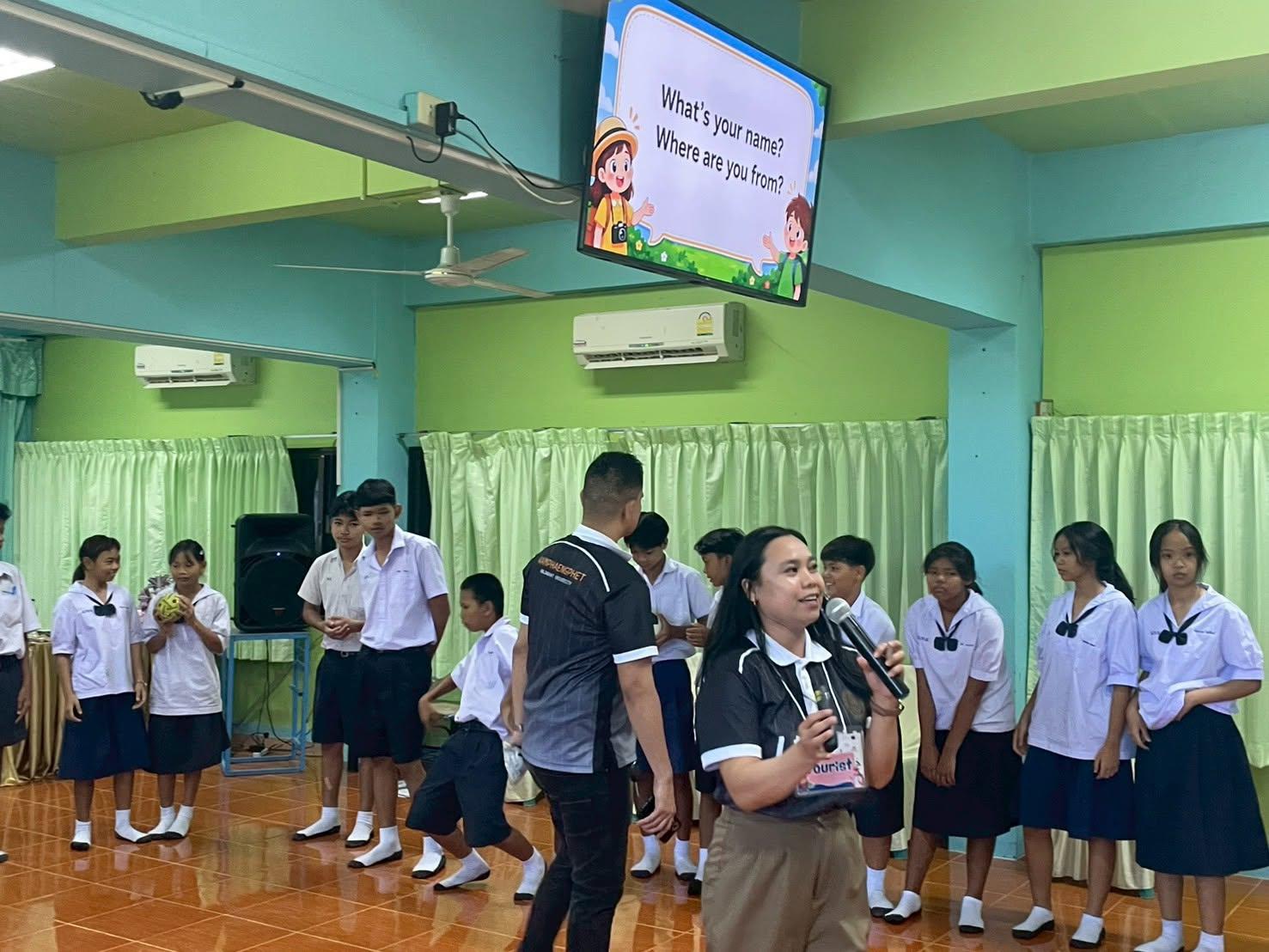 1. กิจกรรมพัฒนาทักษะภาษาอังกฤษเพื่อการท่องเที่ยวด้วยเทคโนโลยี AI ในวันที่ 27 พฤษภาคม 2569