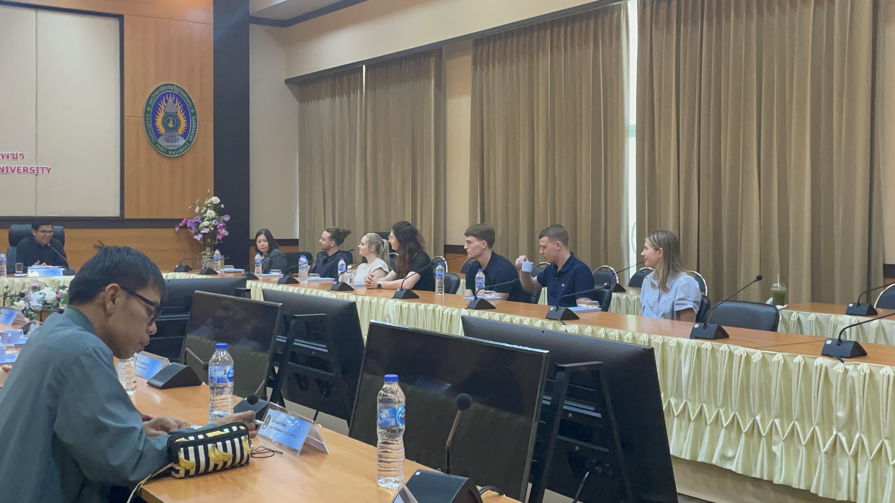 6. มหาวิทยาลัยราชภัฏกำแพงเพชร ยินดีต้อนรับคณะผู้แทนจาก GOTOCO และร่วมทำกิจกรรมEnglish for Communication