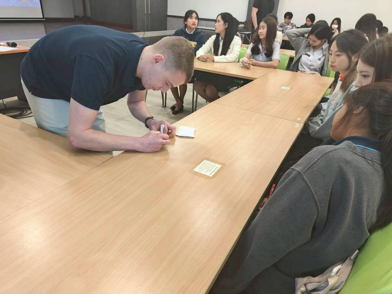 24. มหาวิทยาลัยราชภัฏกำแพงเพชร ยินดีต้อนรับคณะผู้แทนจาก GOTOCO และร่วมทำกิจกรรมEnglish for Communication