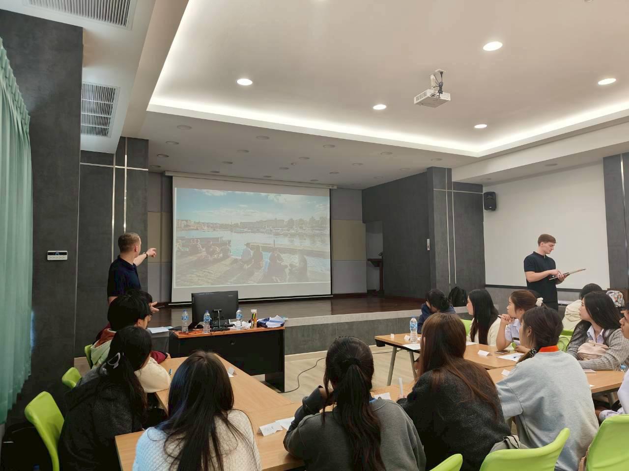 34. มหาวิทยาลัยราชภัฏกำแพงเพชร ยินดีต้อนรับคณะผู้แทนจาก GOTOCO และร่วมทำกิจกรรมEnglish for Communication