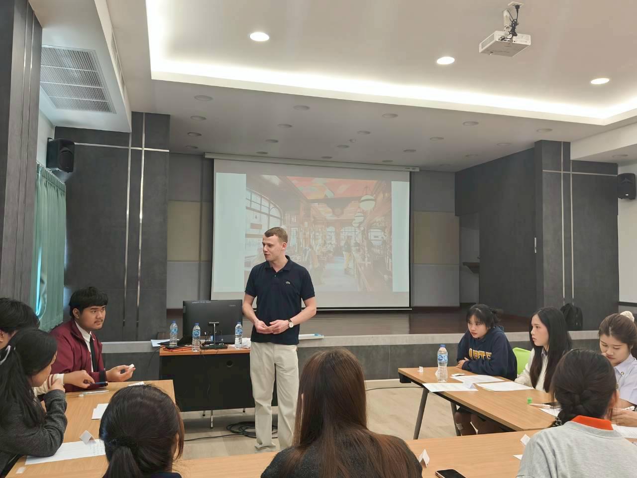 37. มหาวิทยาลัยราชภัฏกำแพงเพชร ยินดีต้อนรับคณะผู้แทนจาก GOTOCO และร่วมทำกิจกรรมEnglish for Communication