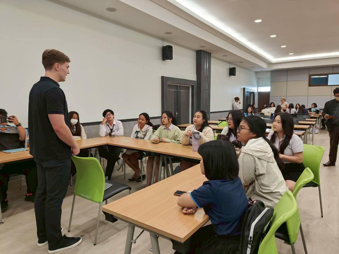 64. มหาวิทยาลัยราชภัฏกำแพงเพชร ยินดีต้อนรับคณะผู้แทนจาก GOTOCO และร่วมทำกิจกรรมEnglish for Communication