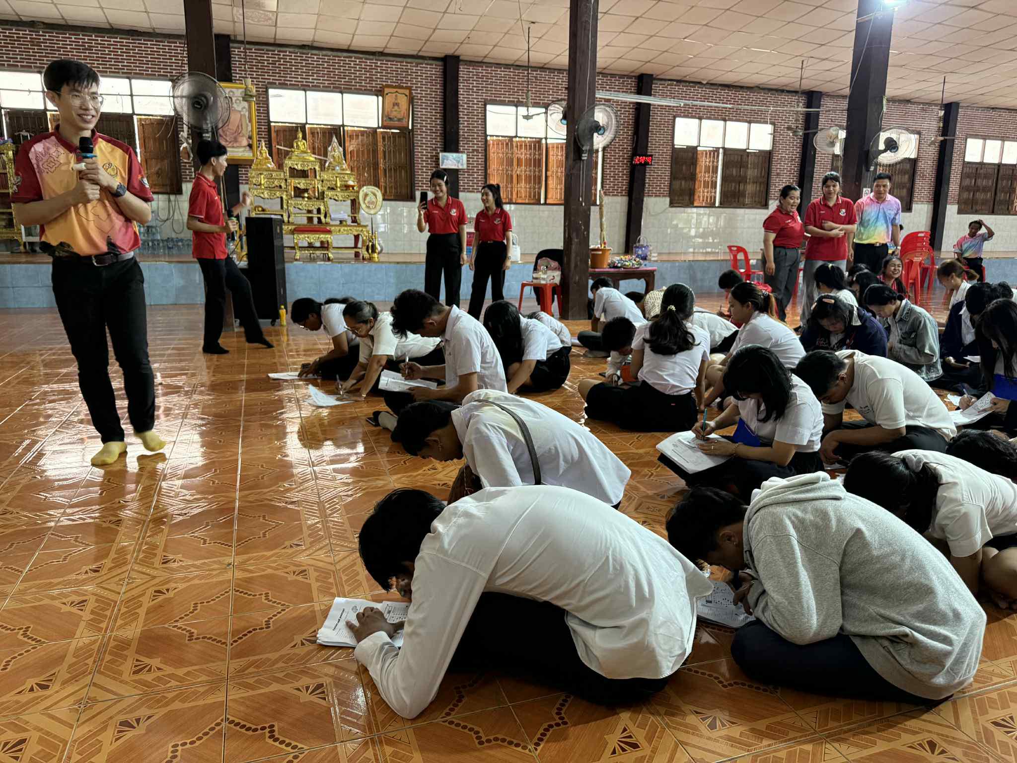 1. โครงการพัฒนาสมรรถนะภาษาอังกฤษเพื่อการยกระดับชุมชนสู่สากล