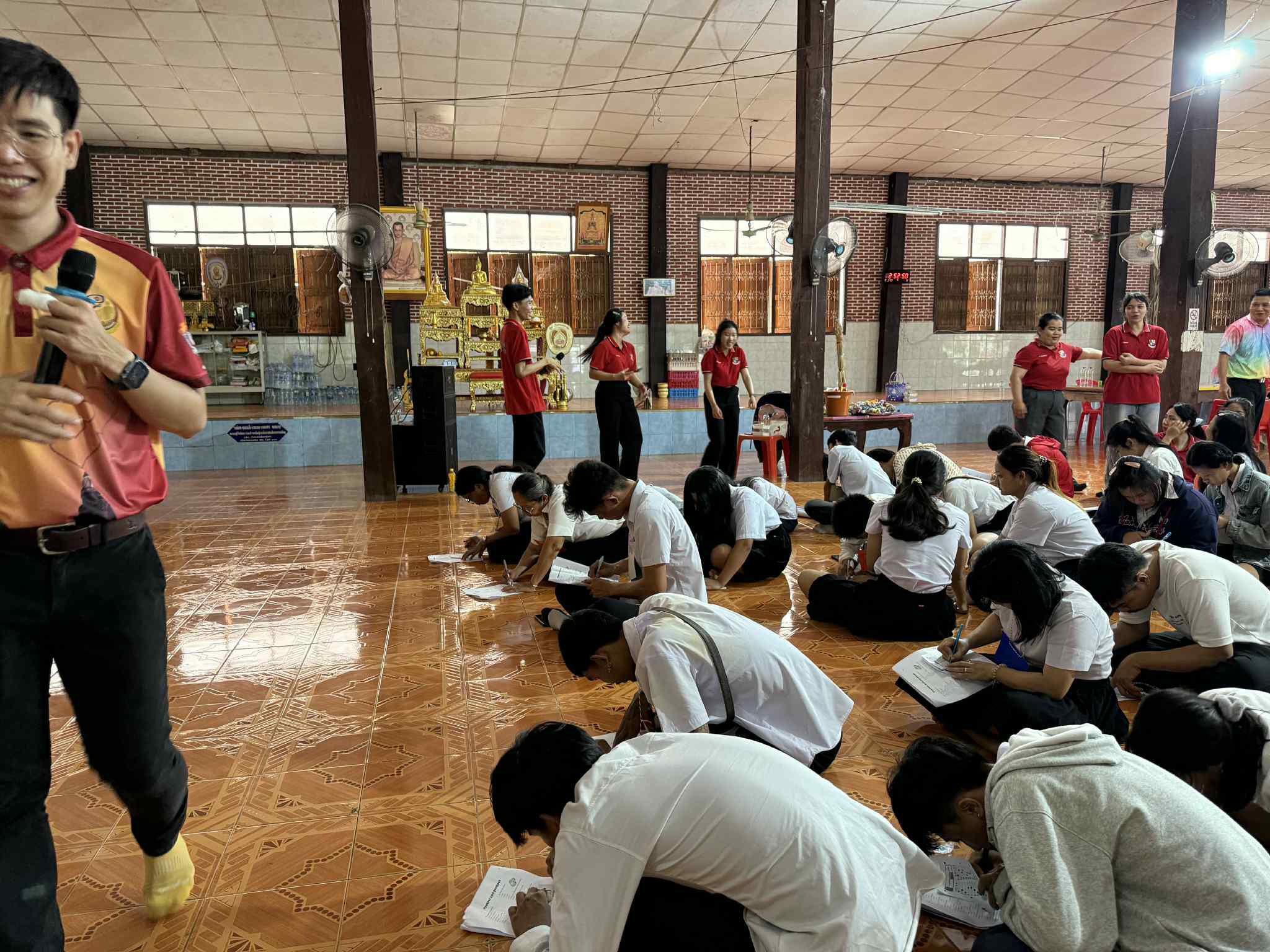 19. โครงการพัฒนาสมรรถนะภาษาอังกฤษเพื่อการยกระดับชุมชนสู่สากล