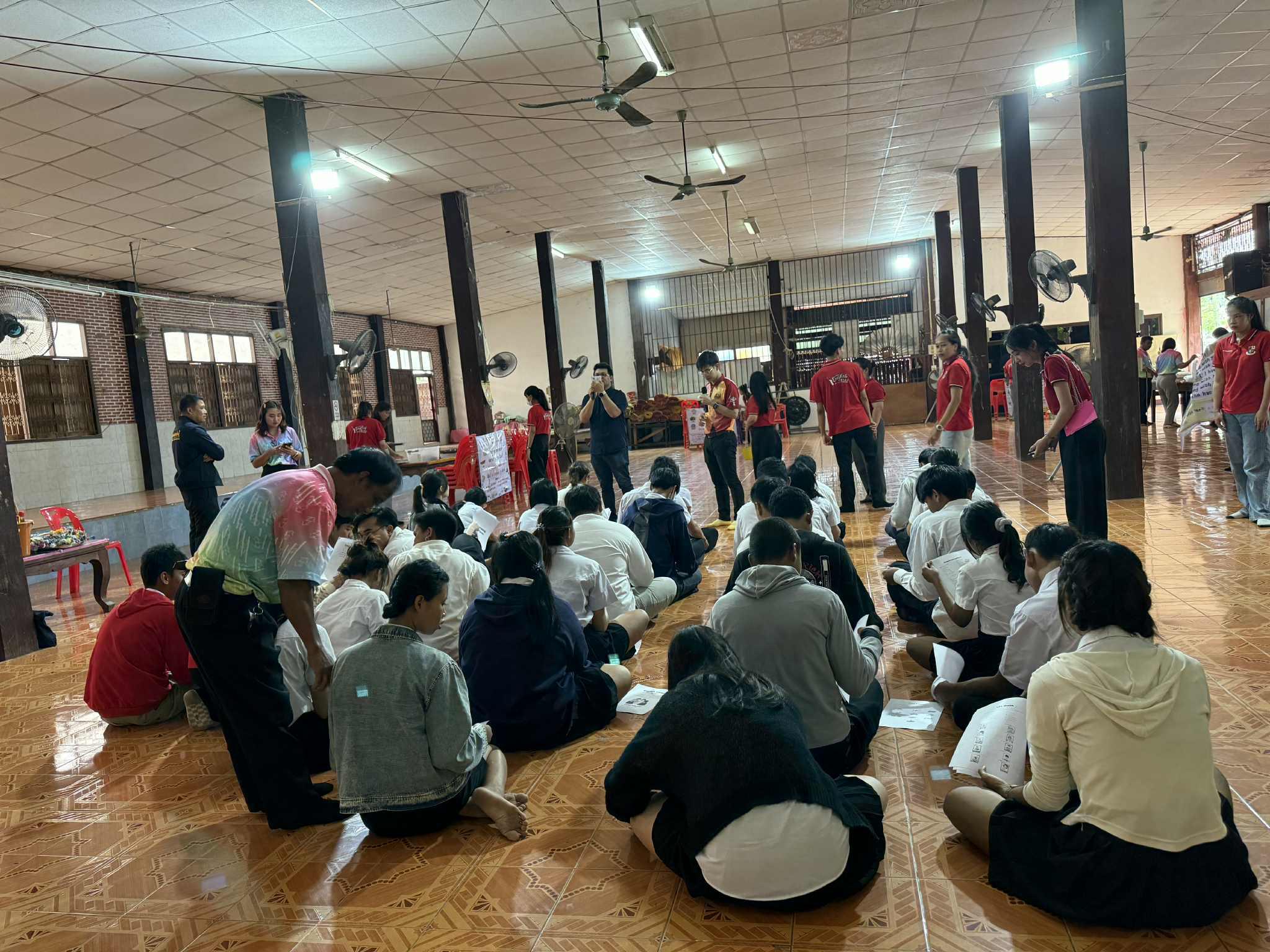 28. โครงการพัฒนาสมรรถนะภาษาอังกฤษเพื่อการยกระดับชุมชนสู่สากล