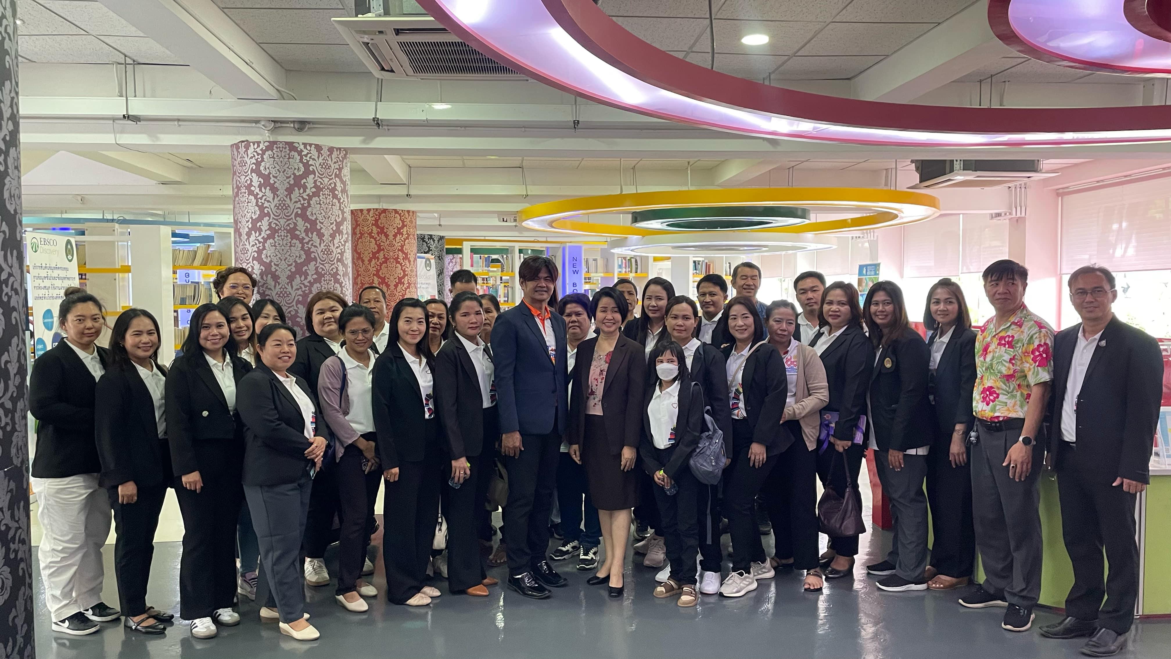 2. ศึกษาดูงาน สำนักวิทยบริการฯ มรภ.เพชรบุรี