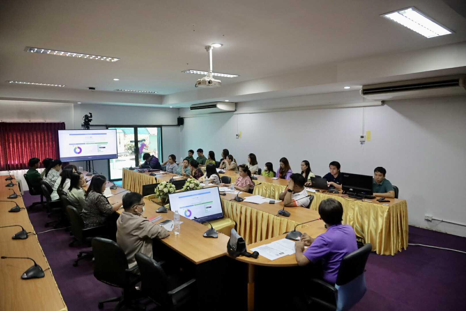 9. การประชุมเตรียมความพร้อมจัดงานนิทรรศการวิชาการสำนักวิทยบริการและเทคโนโลยีสารสนเทศ มหาวิทยาลัยราชภัฏกำแพงเพชร ภายใต้หัวข้อ “การเรียนรู้ไม่หยุดยั้งกับระบบคลังหน่วยกิตด้วย KPRU MOOC”