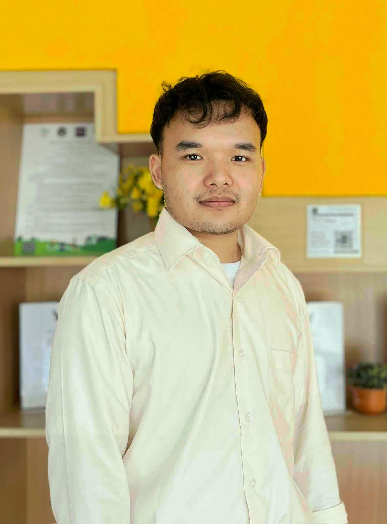 นาย หัสดิน บ้านนาไพสิฐ